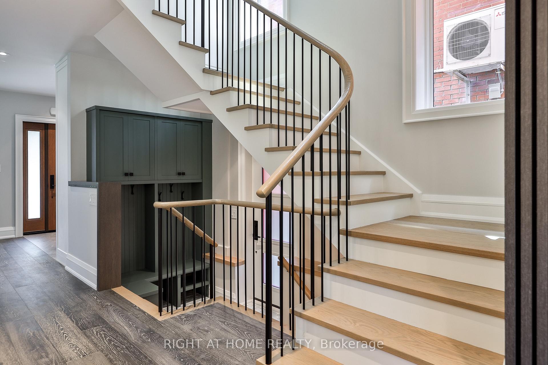 Photo 16 of 232 Willard Avenue, Toronto, High Park-Swansea — HOMEH