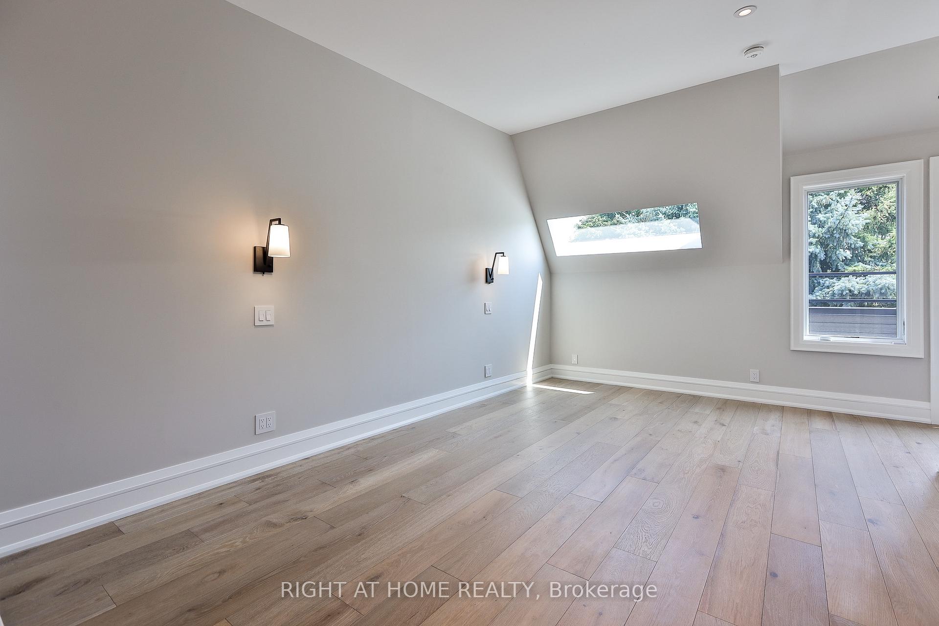 Photo 30 of 232 Willard Avenue, Toronto, High Park-Swansea — HOMEH