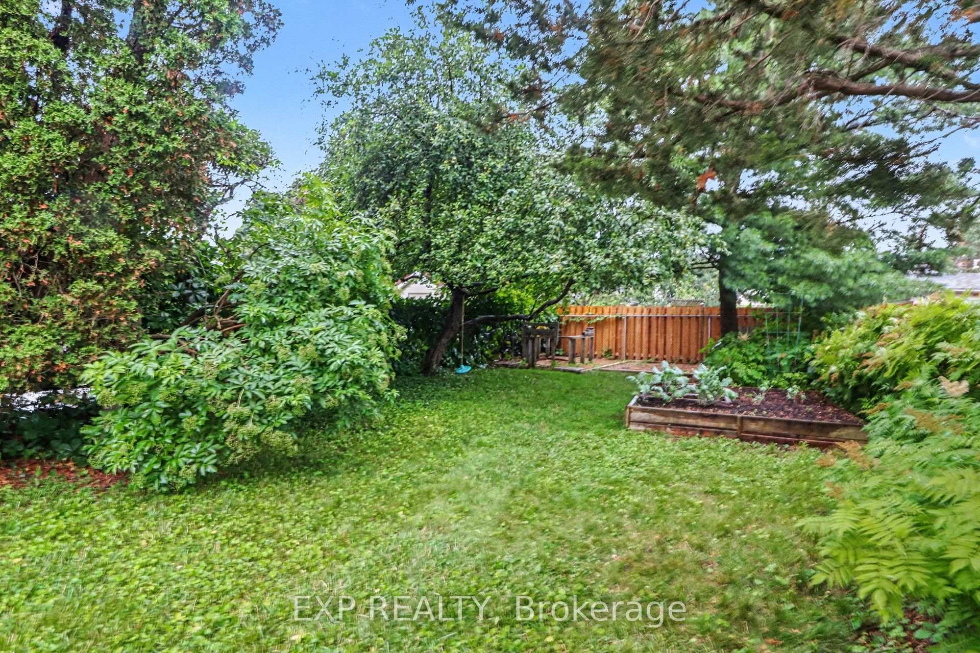 Photo 30 of 540 Apollo Way, Ottawa, Fallingbrook/Pineridge — HOMEH