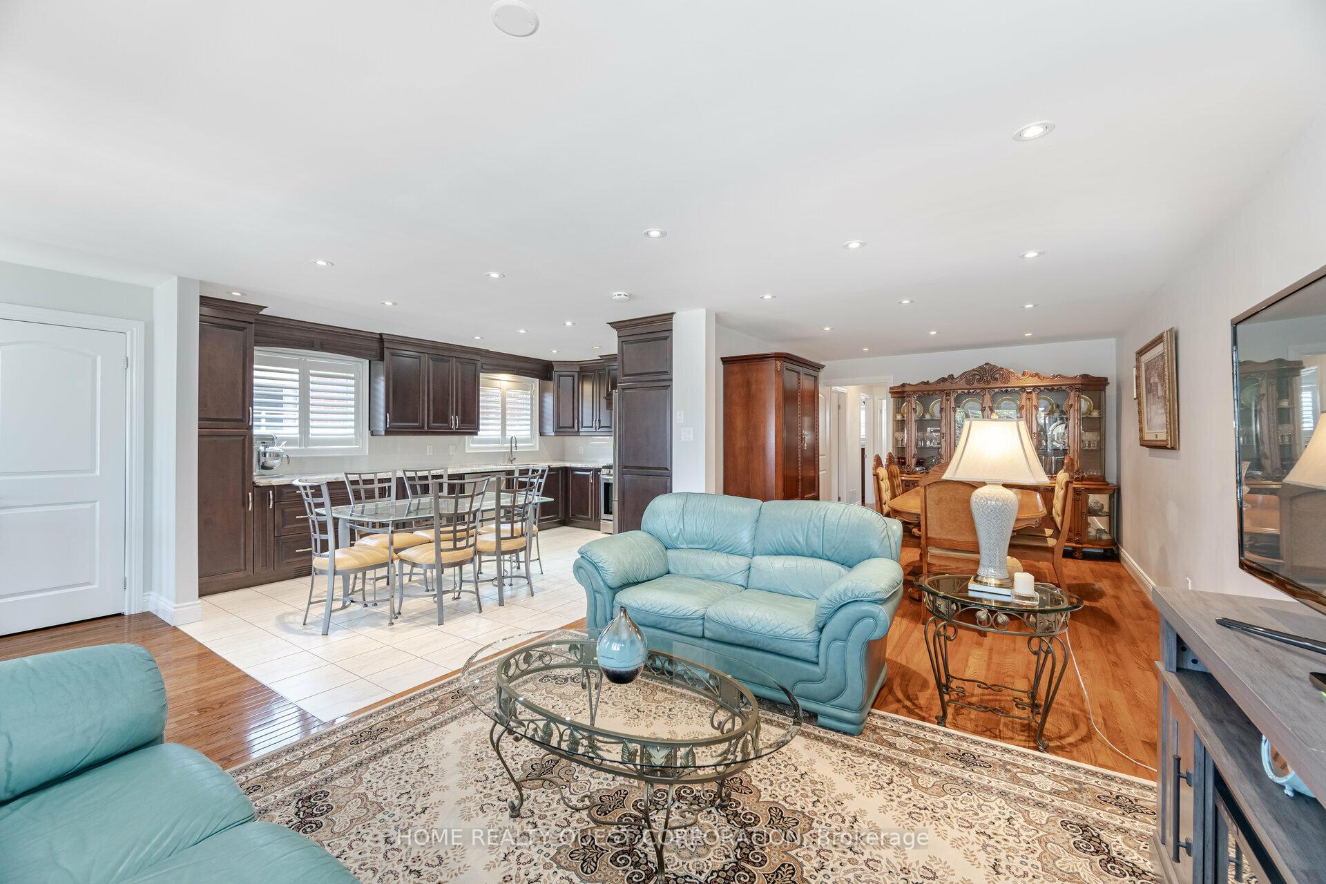 Photo 11 of 4190 Bishopstoke Lane, Mississauga, Rathwood — HOMEH