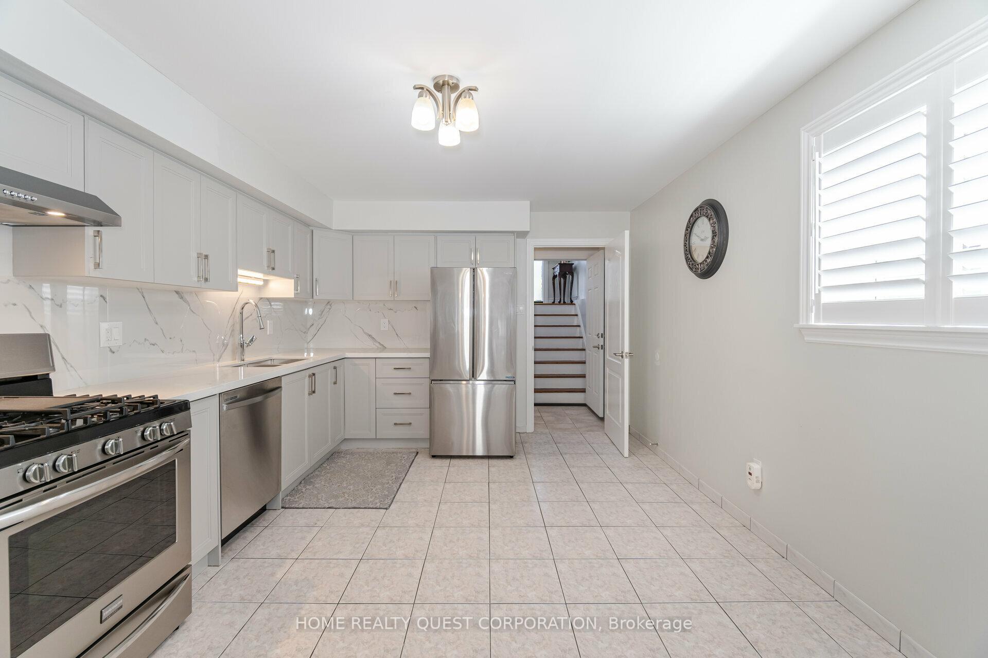 Photo 19 of 4190 Bishopstoke Lane, Mississauga, Rathwood — HOMEH