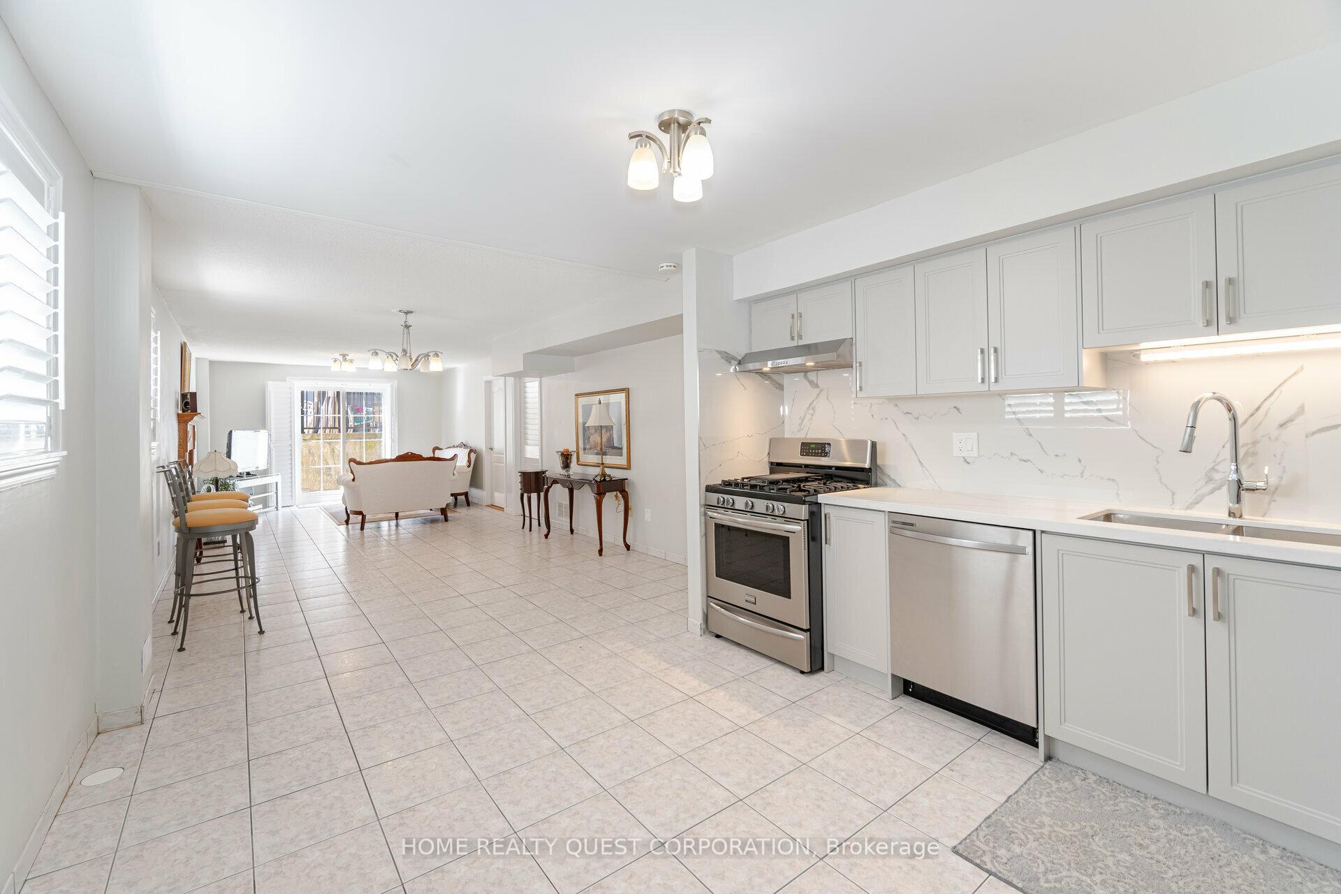 Photo 22 of 4190 Bishopstoke Lane, Mississauga, Rathwood — HOMEH