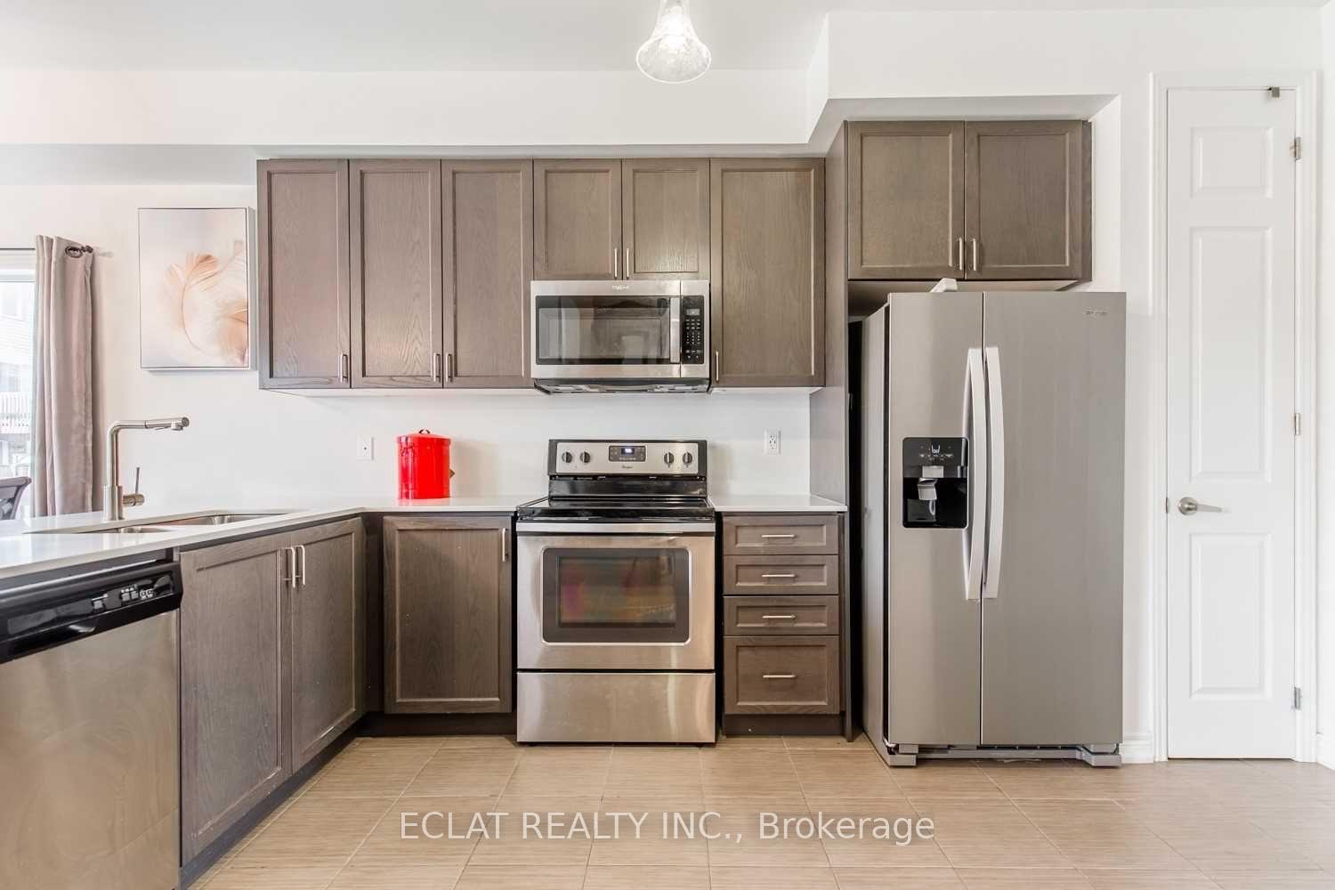 Photo 5 of 82 Bradbury Road, Hamilton, Stoney Creek — HOMEH