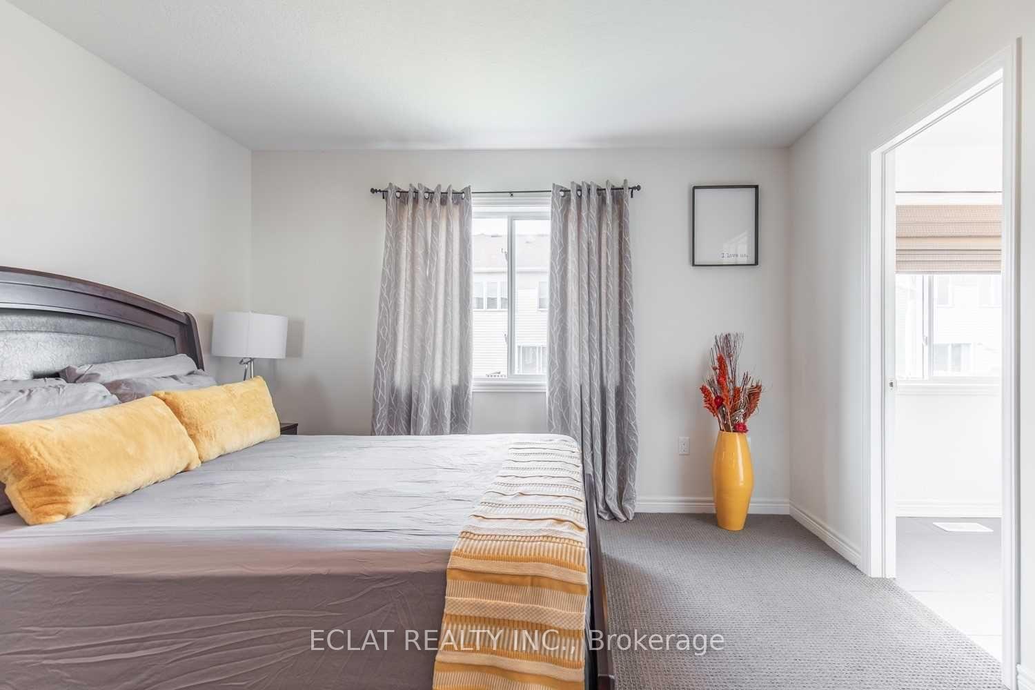 Photo 19 of 82 Bradbury Road, Hamilton, Stoney Creek — HOMEH
