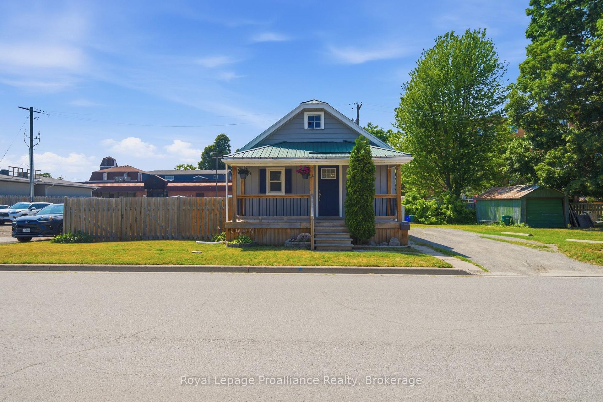 Photo 1 of 22 Flindall Street, Quinte West, Trenton Ward — HOMEH