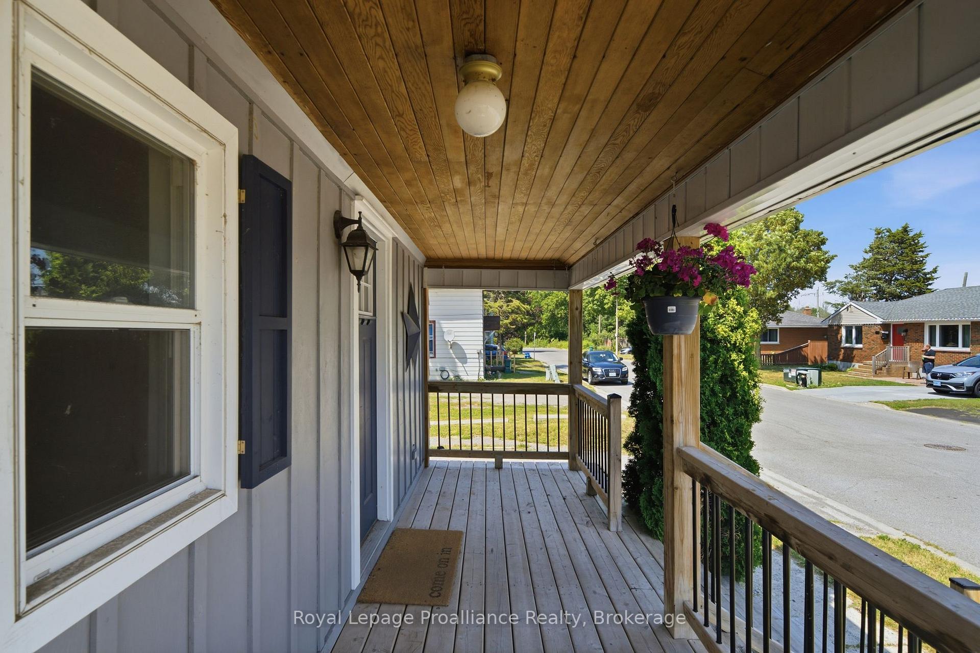 Photo 9 of 22 Flindall Street, Quinte West, Trenton Ward — HOMEH