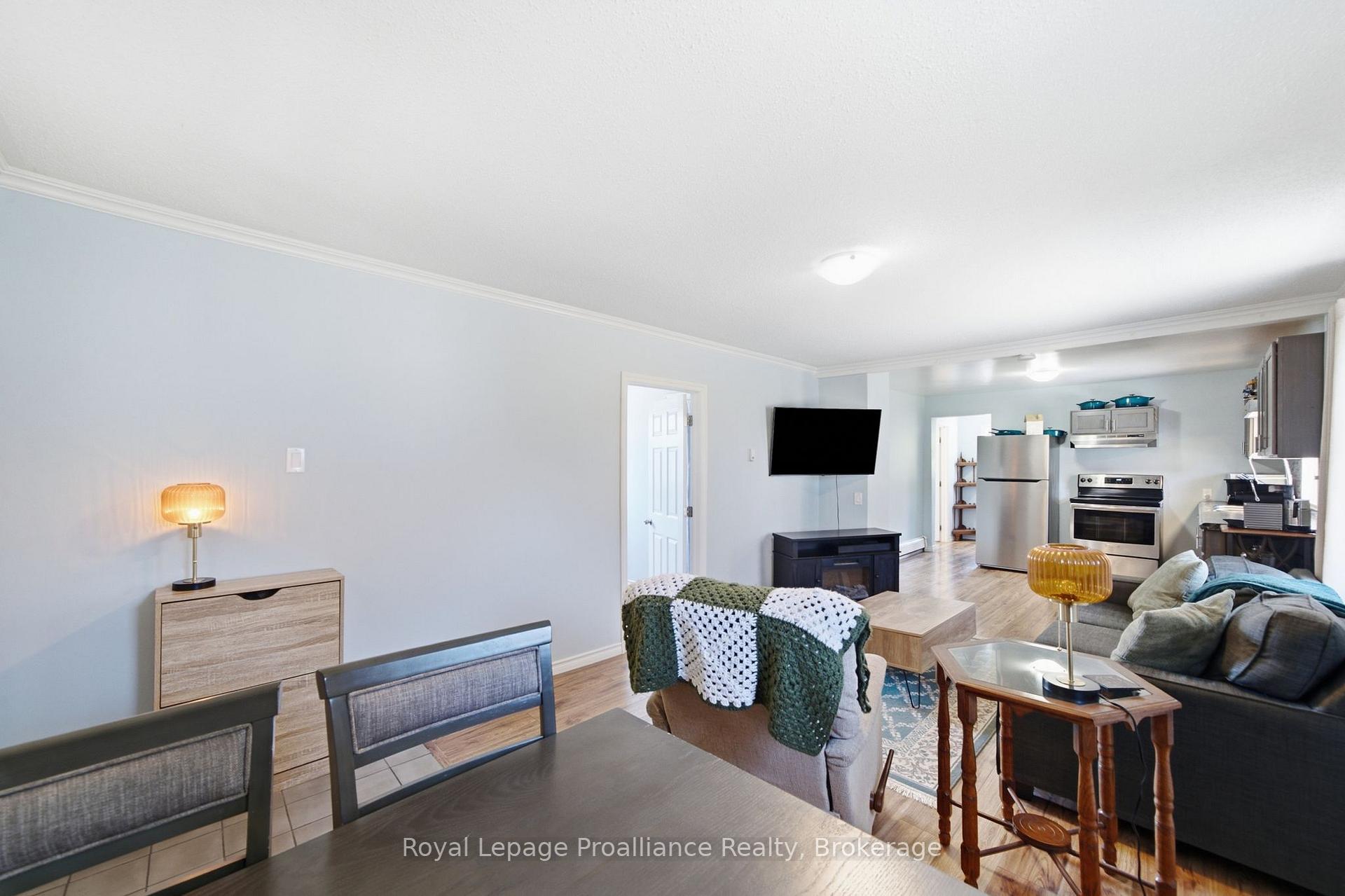 Photo 14 of 22 Flindall Street, Quinte West, Trenton Ward — HOMEH