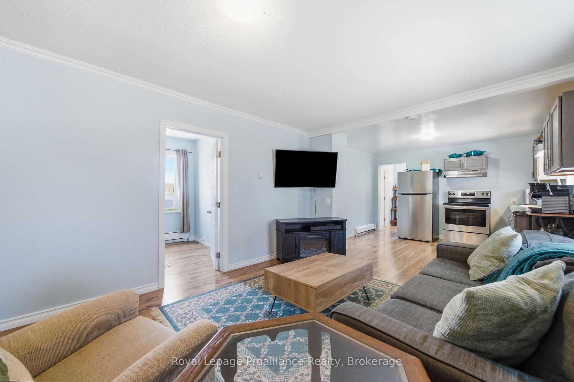 Photo 15 of 22 Flindall Street, Quinte West, Trenton Ward — HOMEH