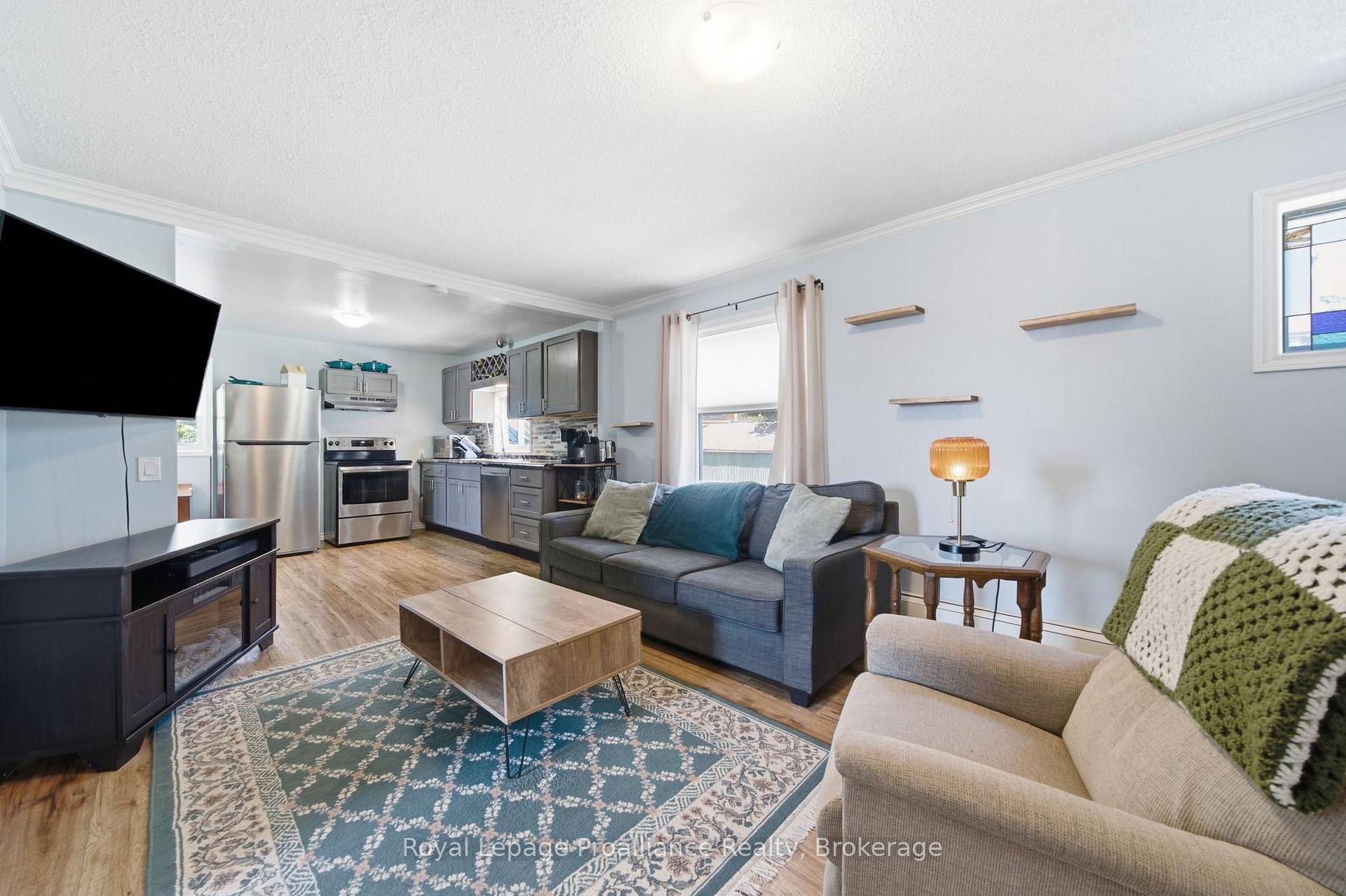 Photo 16 of 22 Flindall Street, Quinte West, Trenton Ward — HOMEH