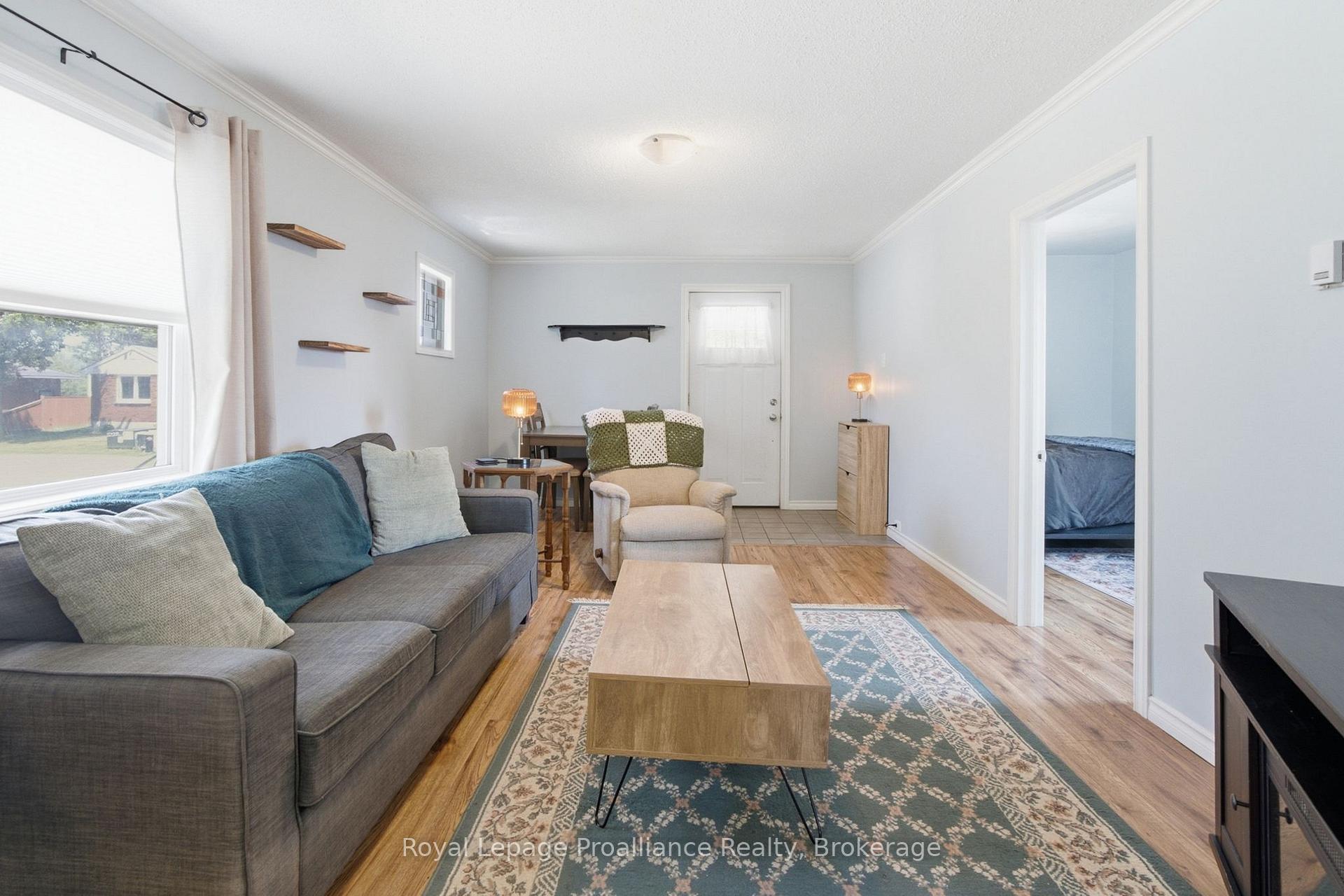 Photo 17 of 22 Flindall Street, Quinte West, Trenton Ward — HOMEH