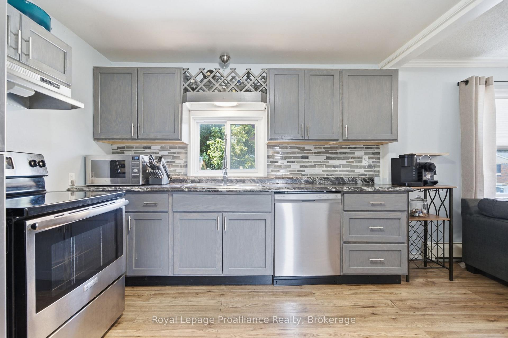 Photo 19 of 22 Flindall Street, Quinte West, Trenton Ward — HOMEH