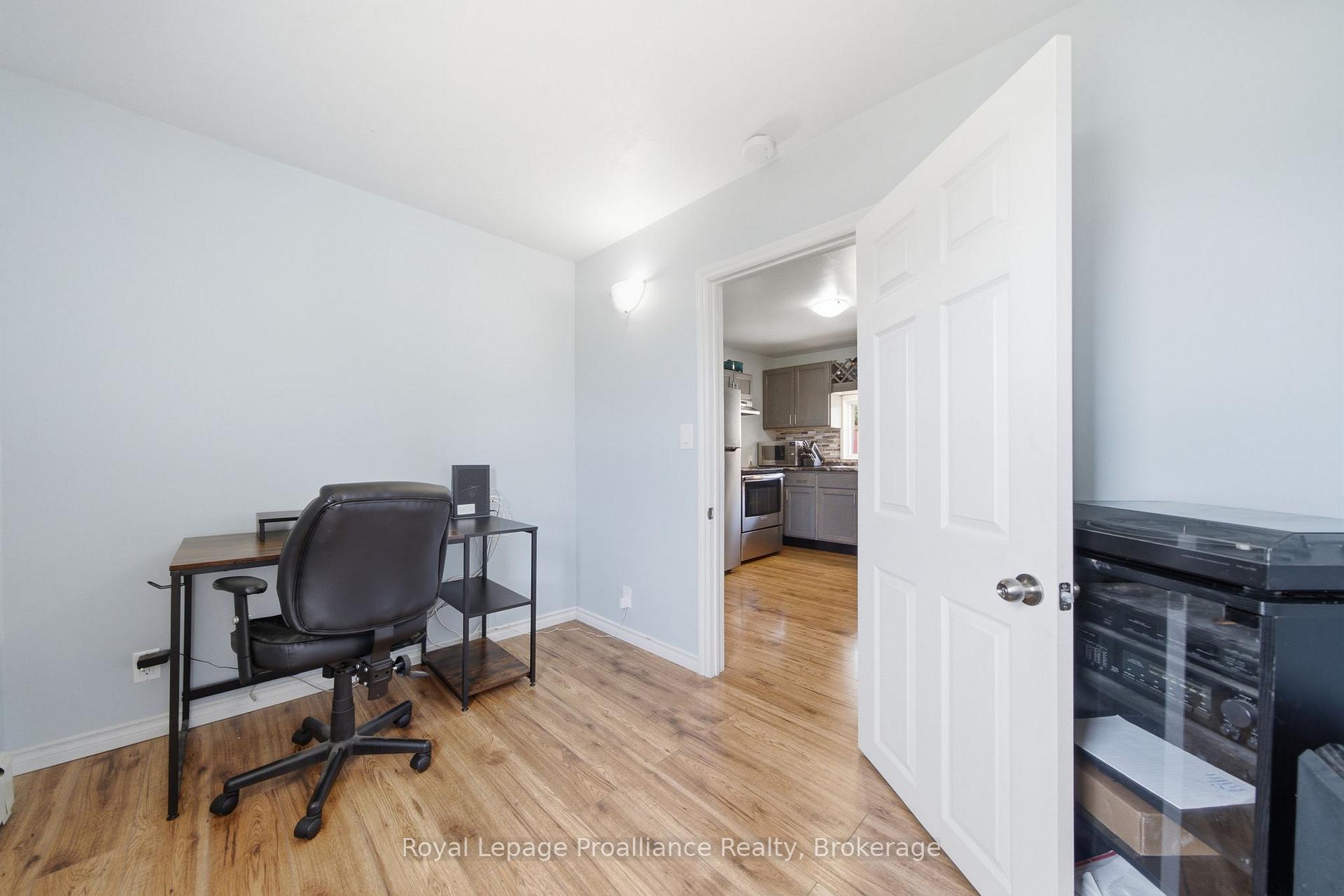 Photo 23 of 22 Flindall Street, Quinte West, Trenton Ward — HOMEH