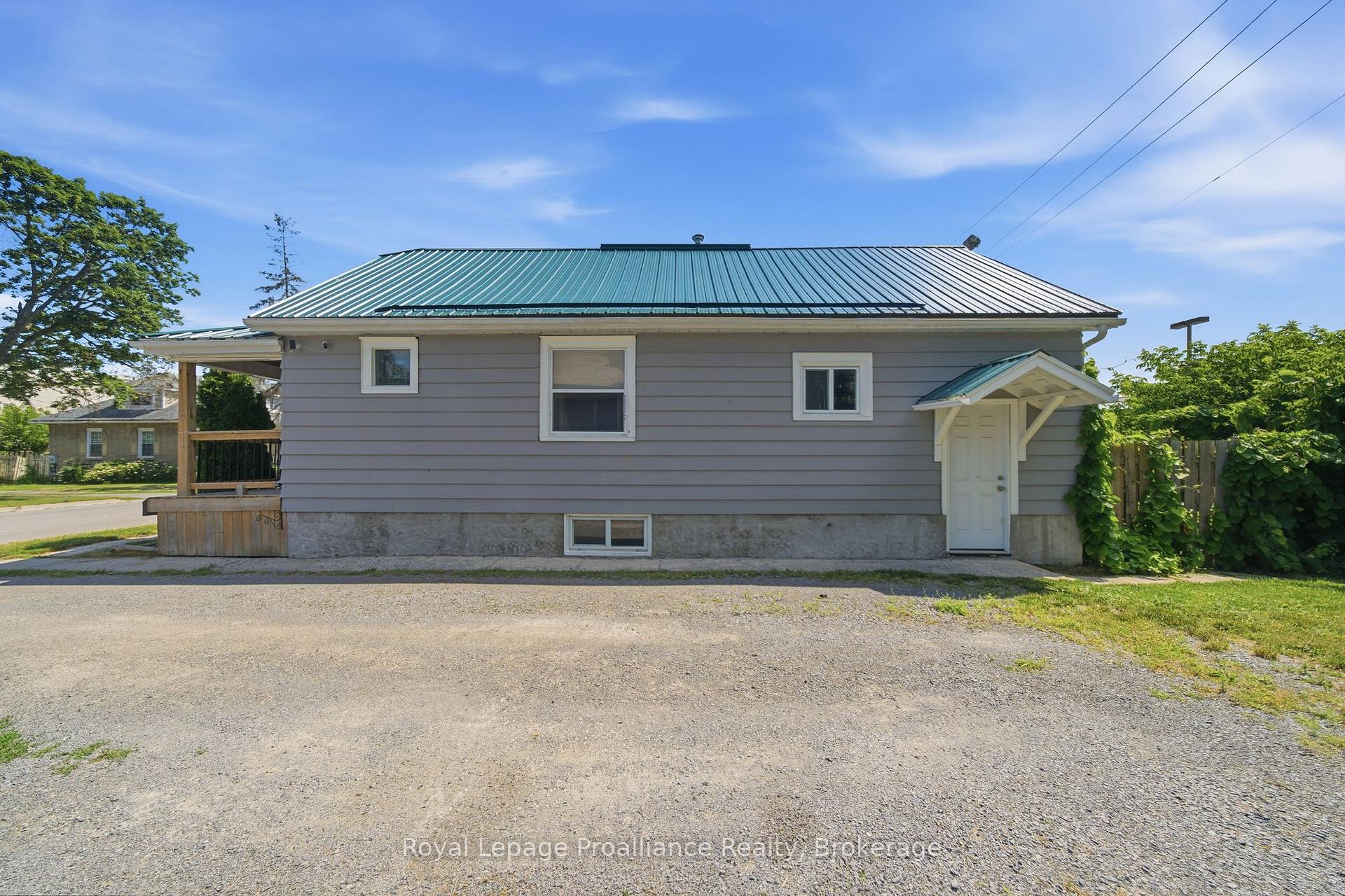 Photo 39 of 22 Flindall Street, Quinte West, Trenton Ward — HOMEH