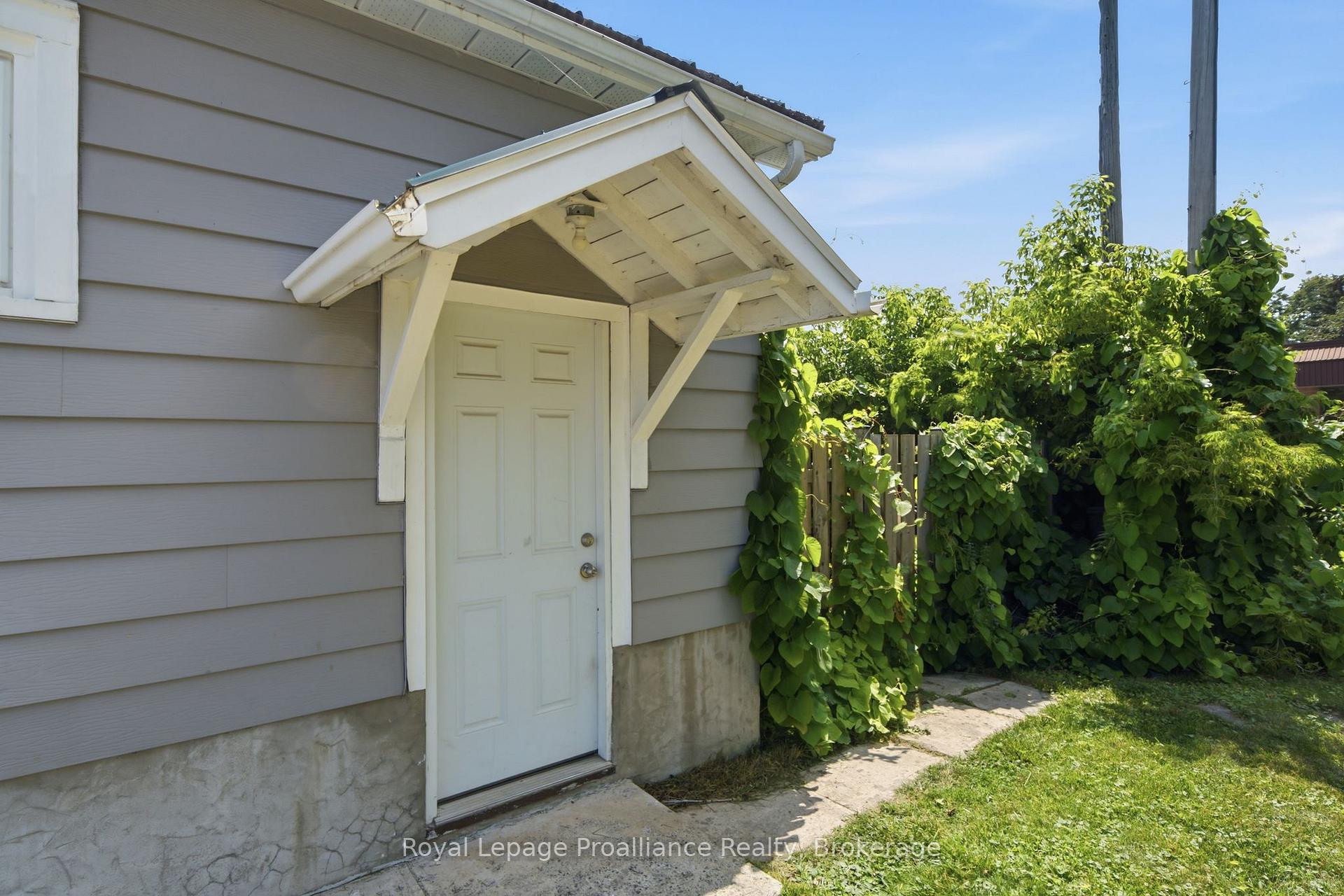 Photo 40 of 22 Flindall Street, Quinte West, Trenton Ward — HOMEH