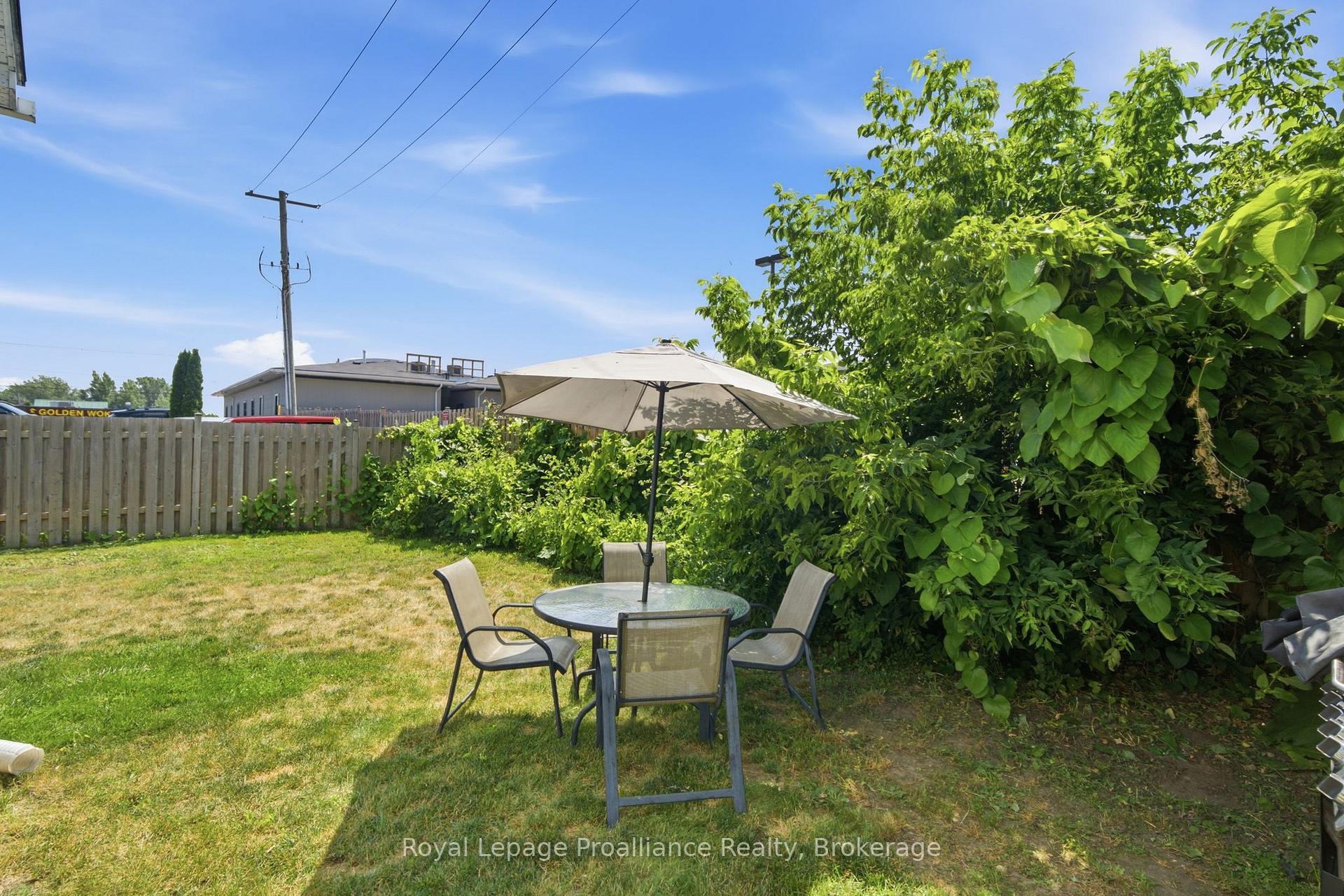 Photo 42 of 22 Flindall Street, Quinte West, Trenton Ward — HOMEH