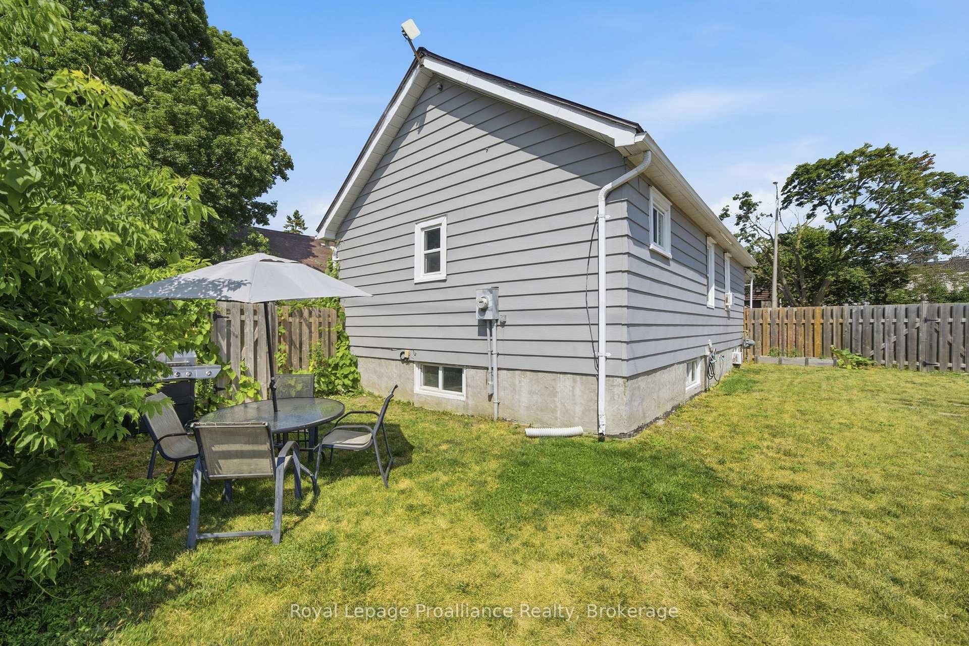 Photo 45 of 22 Flindall Street, Quinte West, Trenton Ward — HOMEH