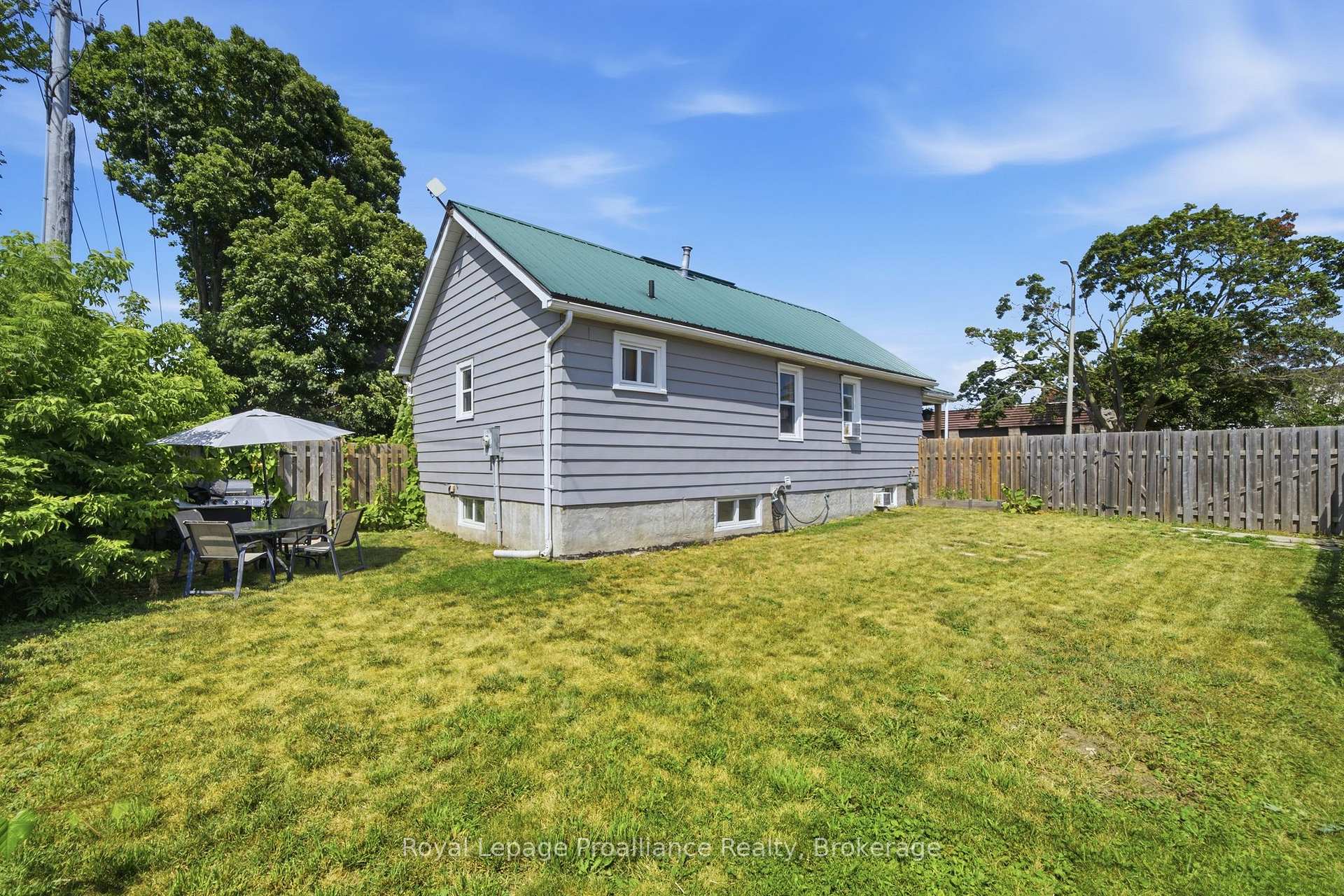 Photo 47 of 22 Flindall Street, Quinte West, Trenton Ward — HOMEH