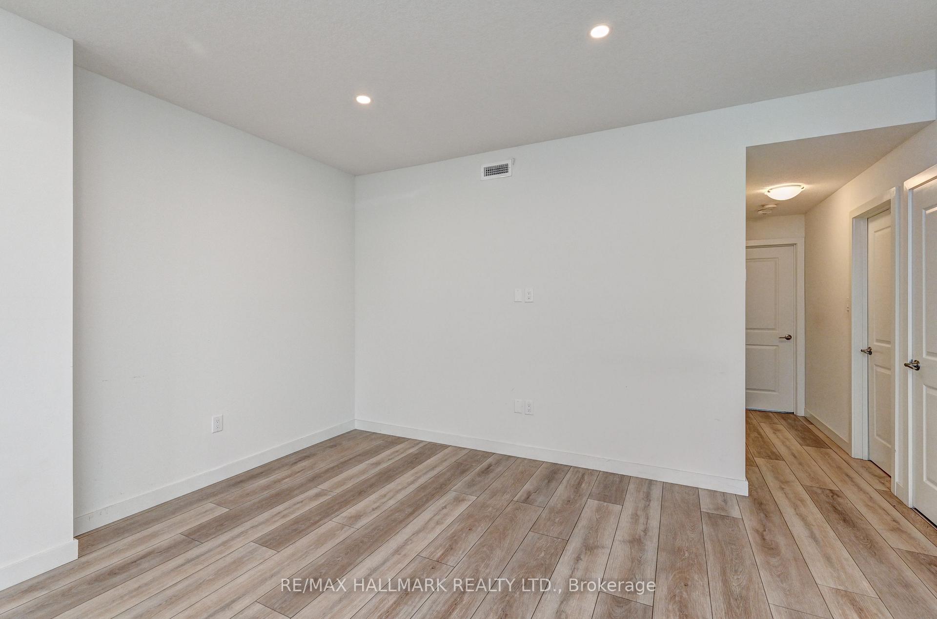 Photo 15 of Unit 1, 405 Myers Road, Cambridge, Little's Corners — HOMEH