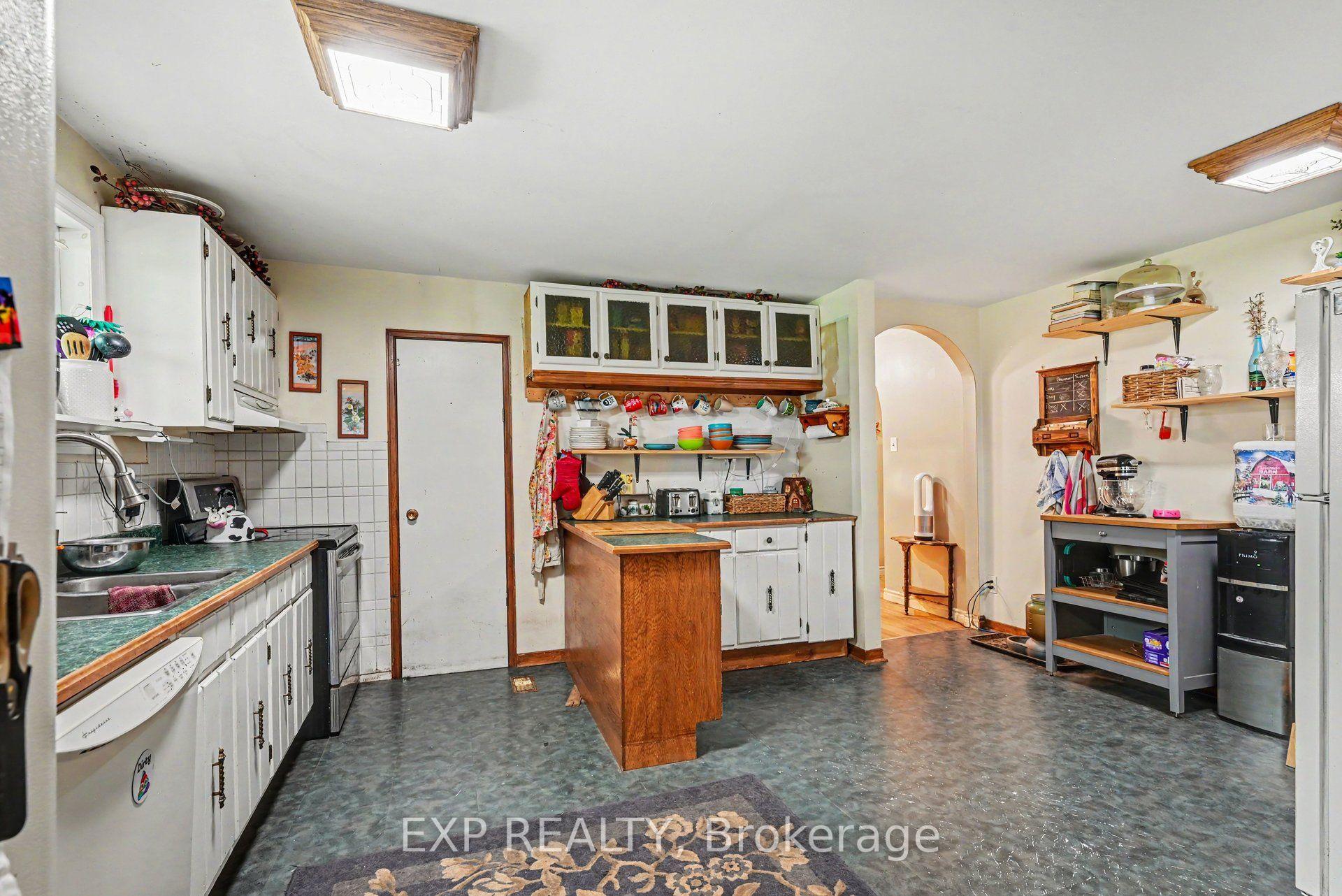 Photo 2 of 5233 3rd Line Road, South Glengarry, South Glengarry (Lancaster) Twp — HOMEH