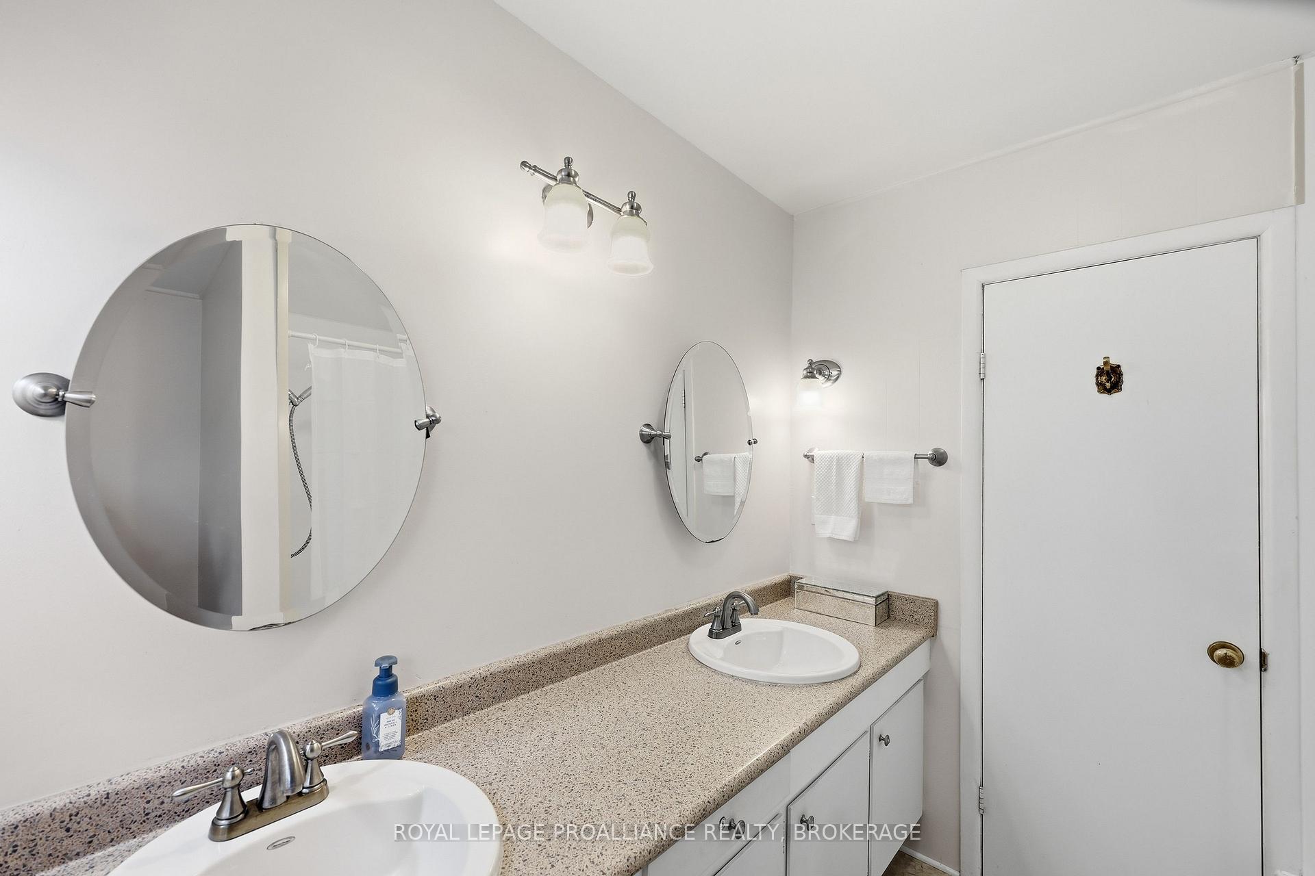 Photo 18 of 18 Casterton Avenue, Kingston, Central City West — HOMEH