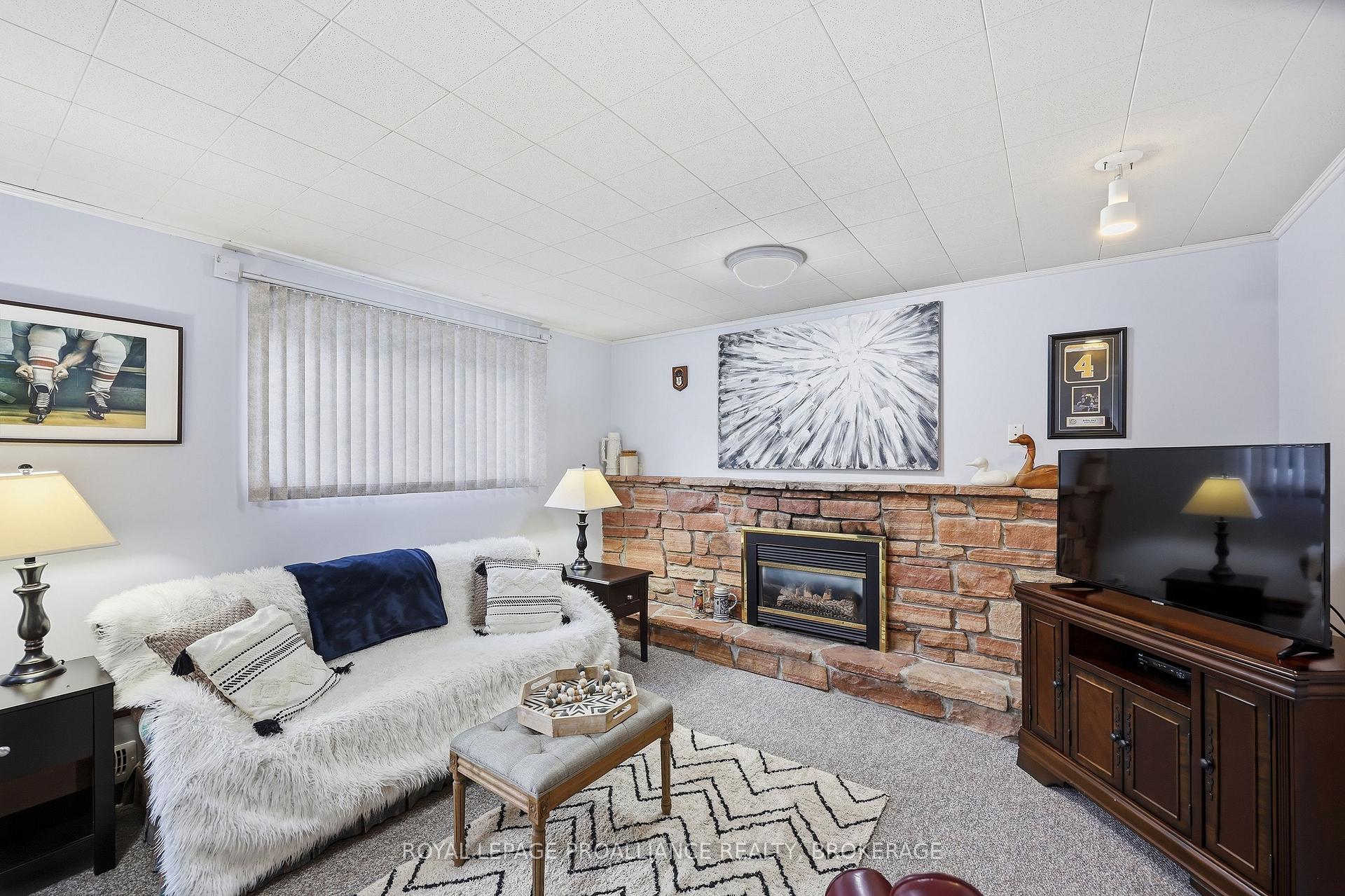 Photo 24 of 18 Casterton Avenue, Kingston, Central City West — HOMEH