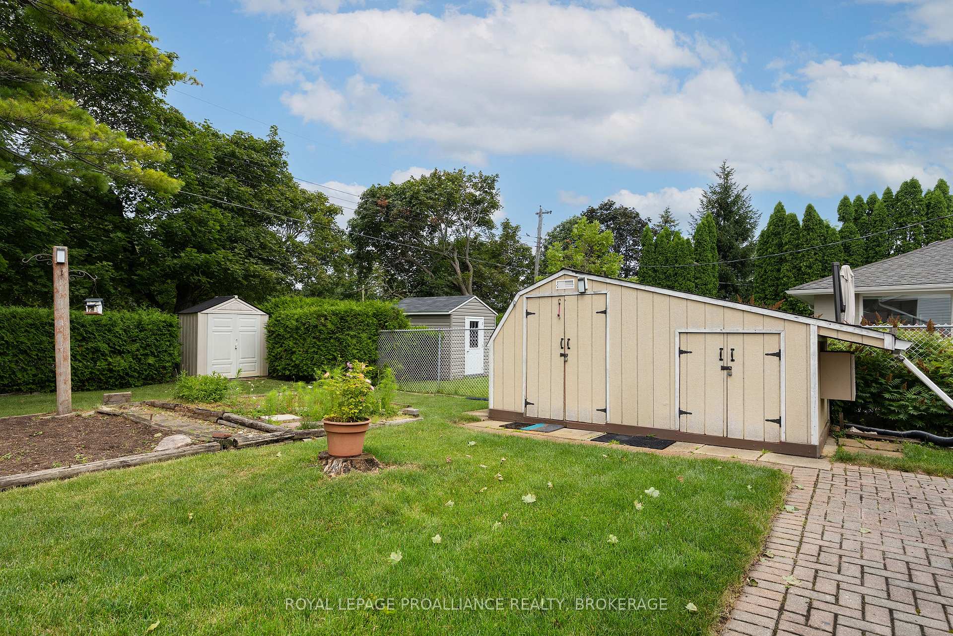 Photo 35 of 18 Casterton Avenue, Kingston, Central City West — HOMEH