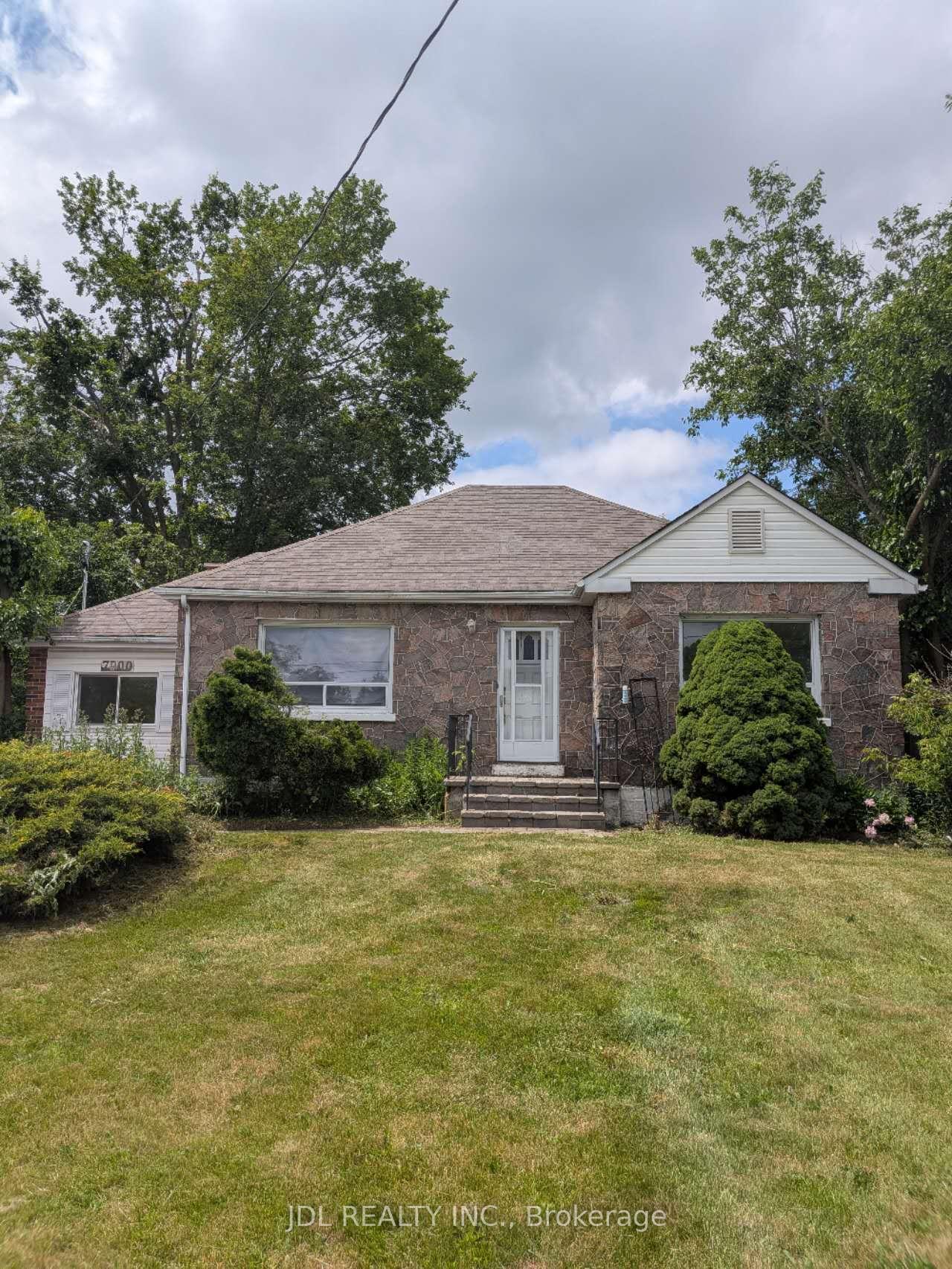 Photo 2 of 7900 Yonge Street, Innisfil, Stroud — HOMEH