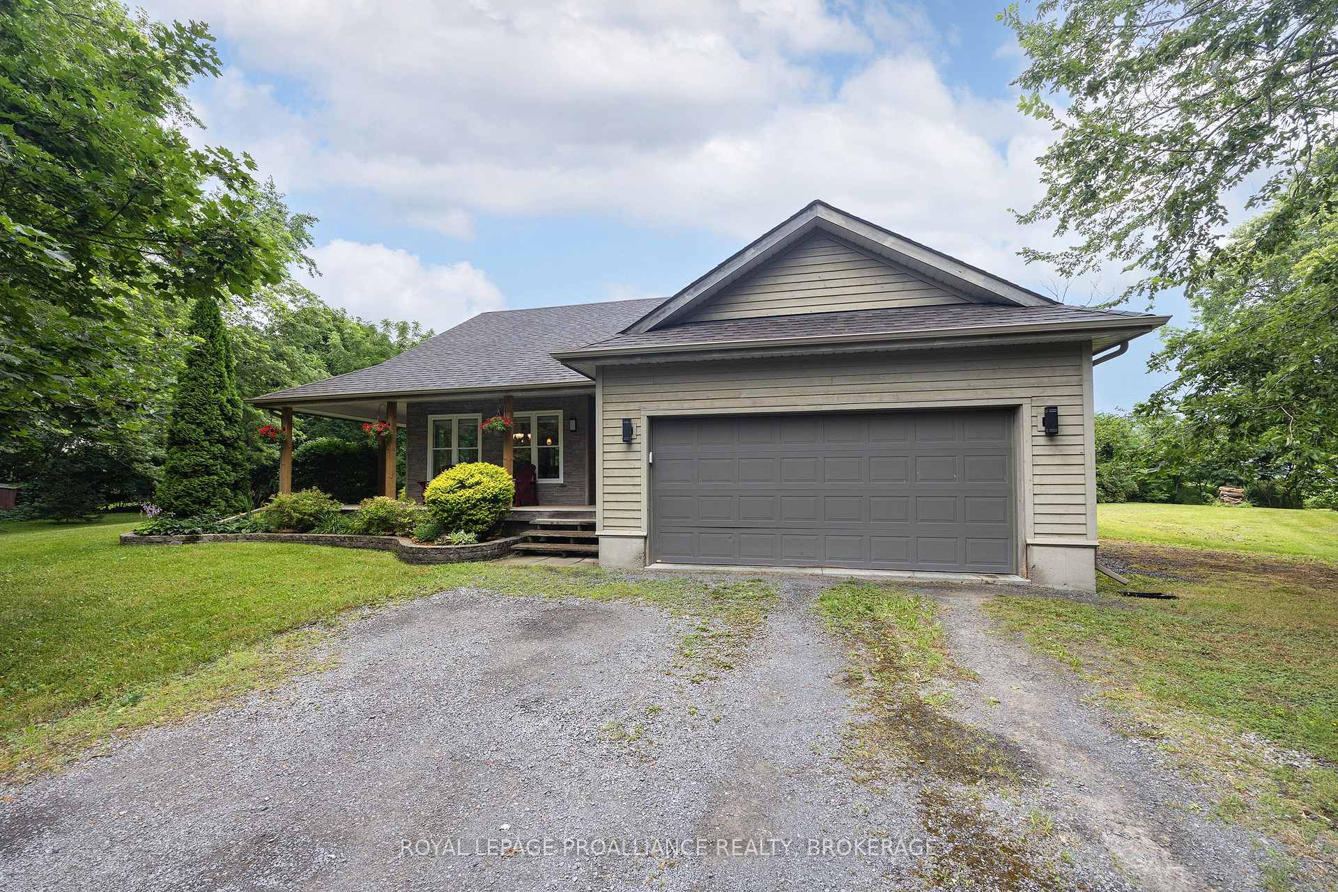 Photo 1 of 124 Park Street, Greater Napanee, Greater Napanee — HOMEH