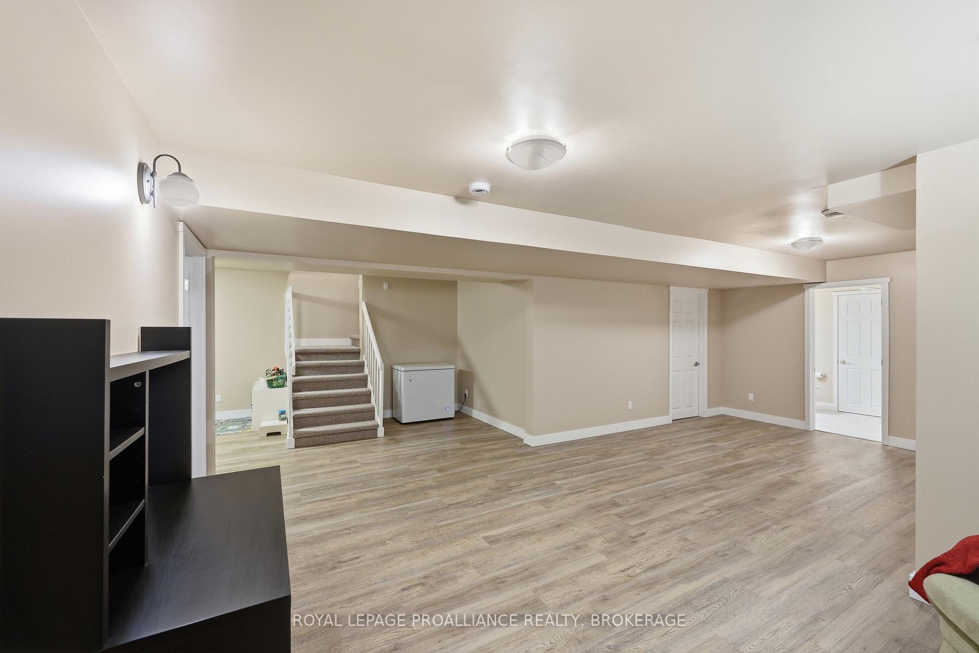 Photo 28 of 124 Park Street, Greater Napanee, Greater Napanee — HOMEH