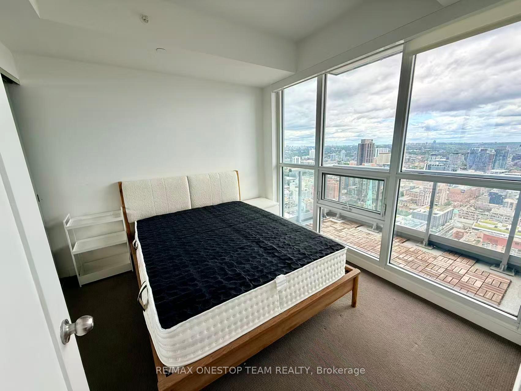 Photo 8 of Unit 4005, 88 Scott Street, Toronto, Church-Yonge Corridor — HOMEH