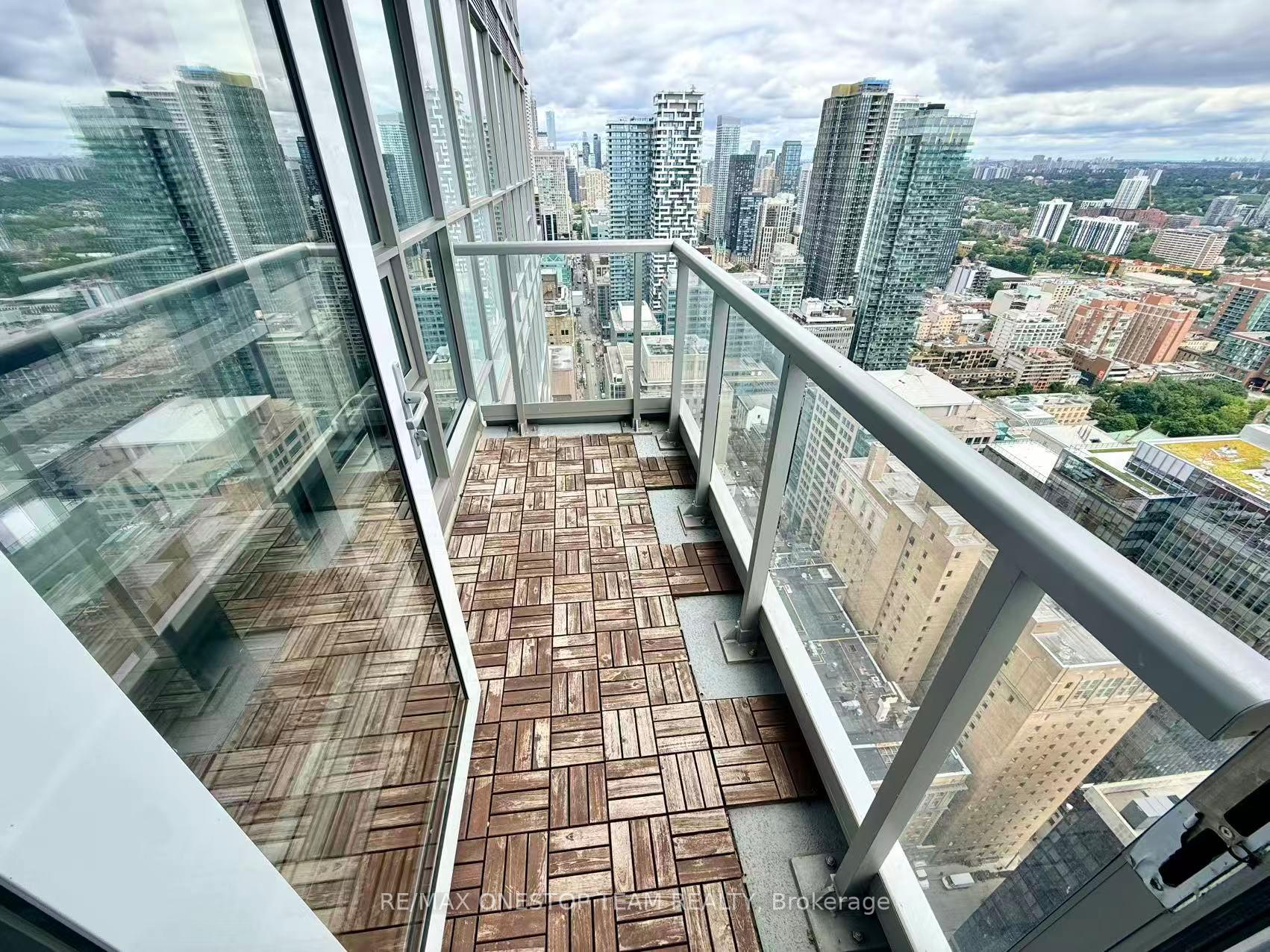 Photo 15 of Unit 4005, 88 Scott Street, Toronto, Church-Yonge Corridor — HOMEH