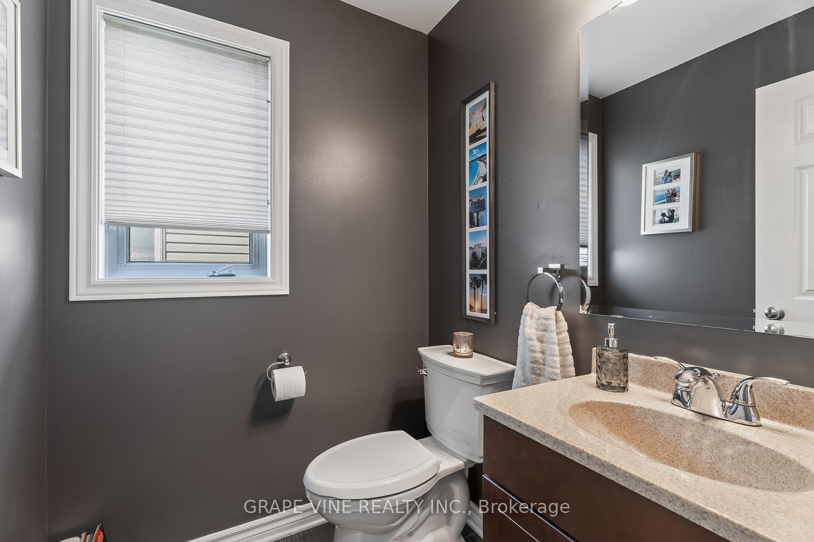 Photo 7 of 360 Balinroan Crescent, Ottawa, Barrhaven - Strandherd — HOMEH
