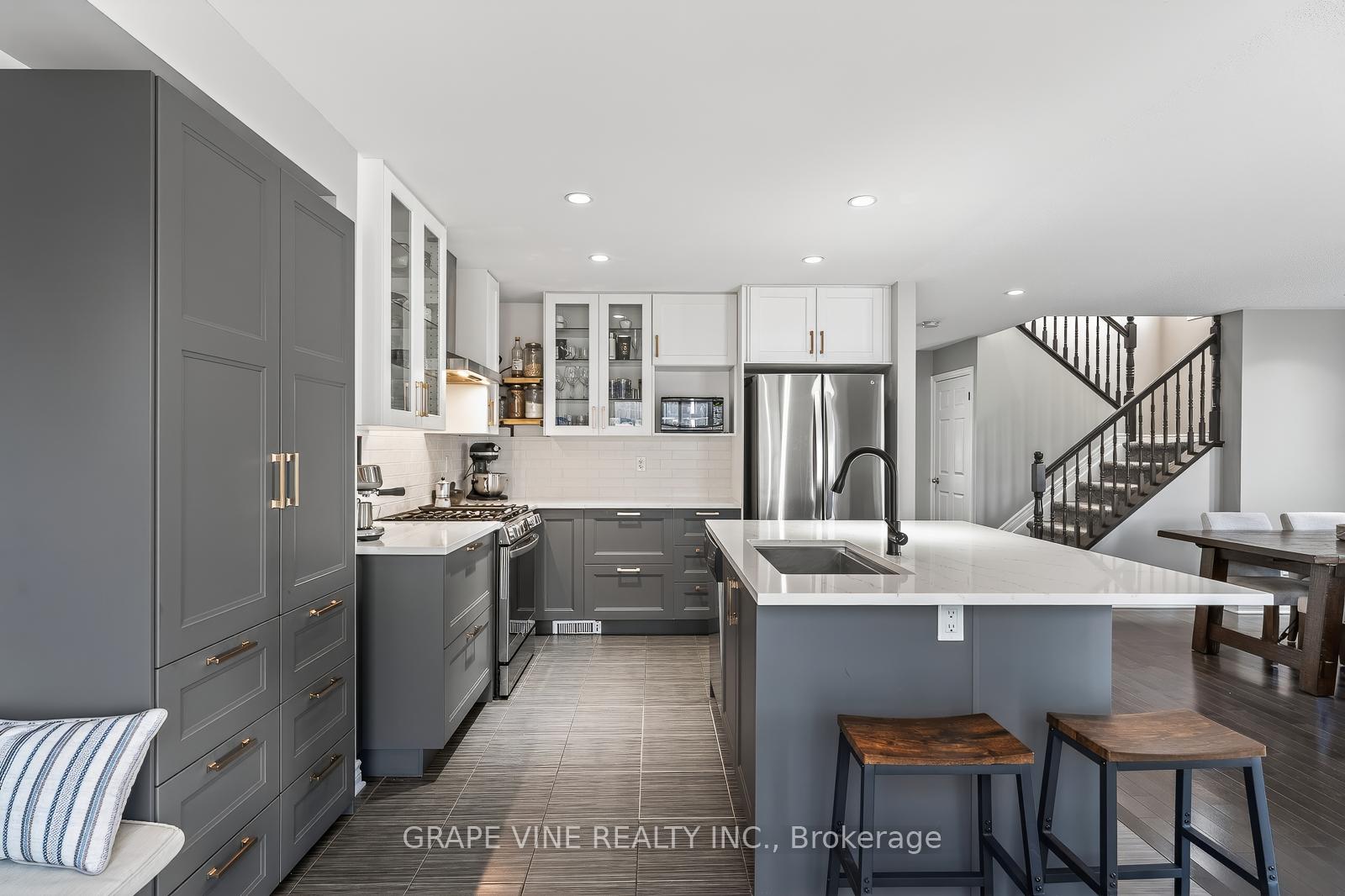 Photo 16 of 360 Balinroan Crescent, Ottawa, Barrhaven - Strandherd — HOMEH