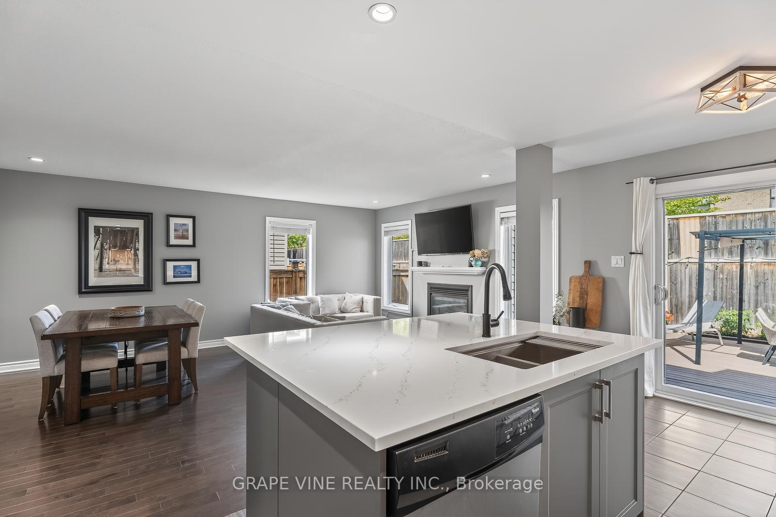 Photo 21 of 360 Balinroan Crescent, Ottawa, Barrhaven - Strandherd — HOMEH