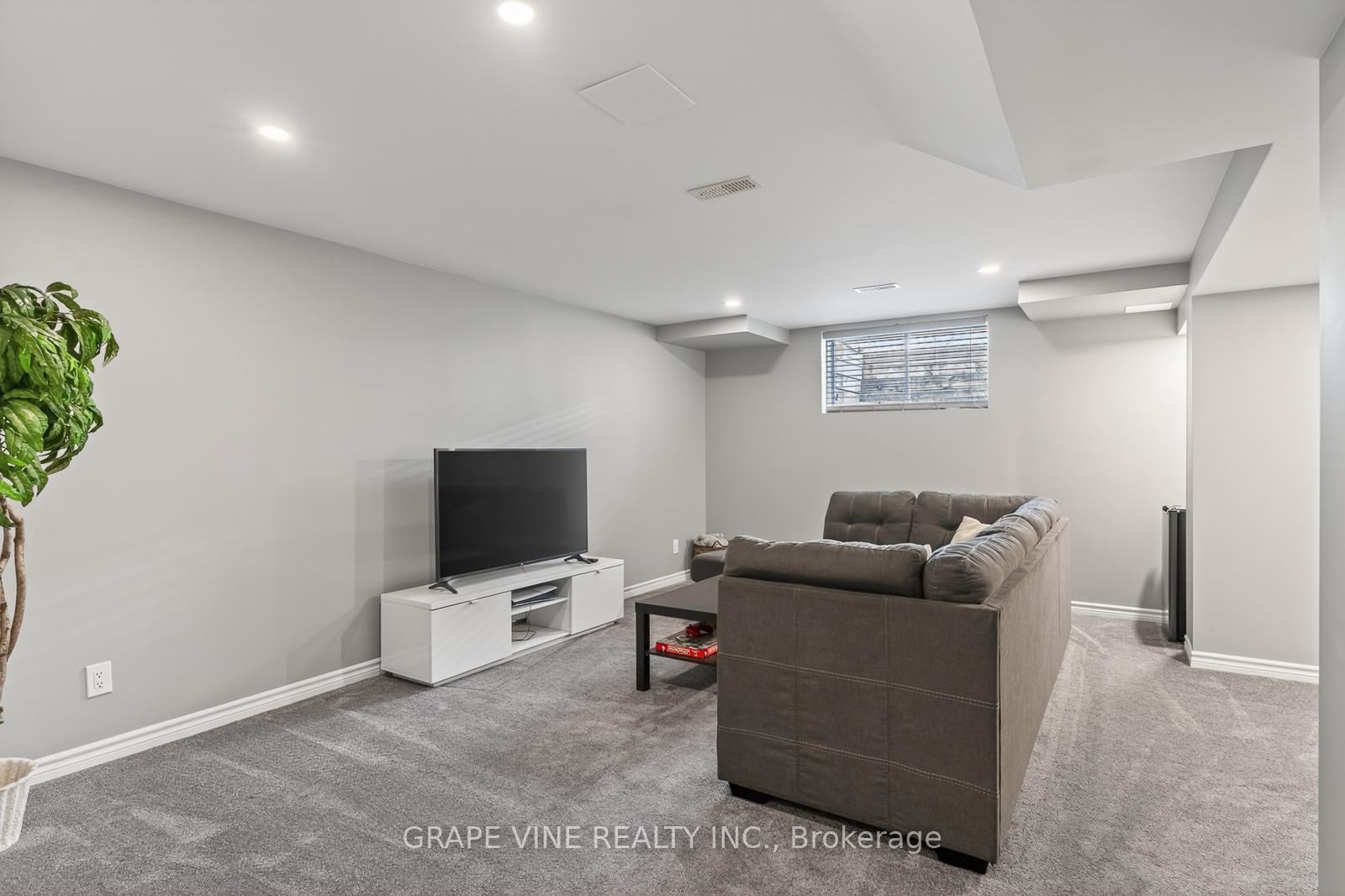 Photo 32 of 360 Balinroan Crescent, Ottawa, Barrhaven - Strandherd — HOMEH