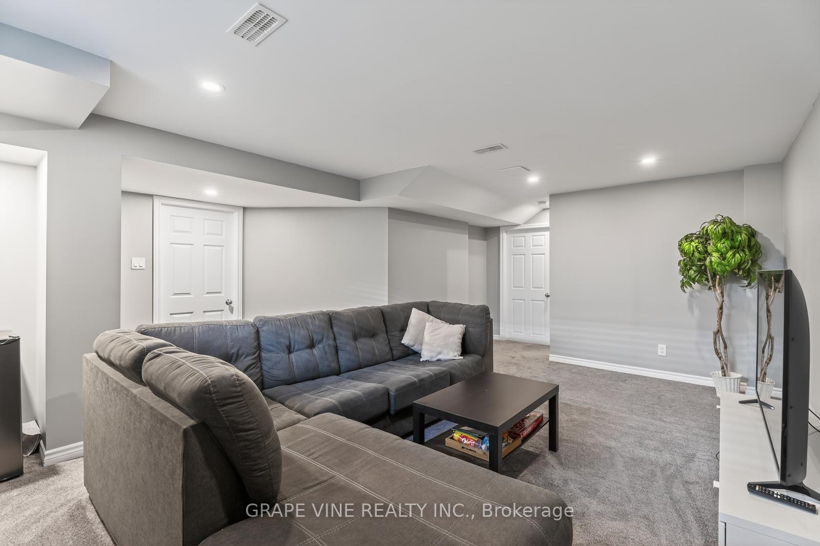 Photo 33 of 360 Balinroan Crescent, Ottawa, Barrhaven - Strandherd — HOMEH
