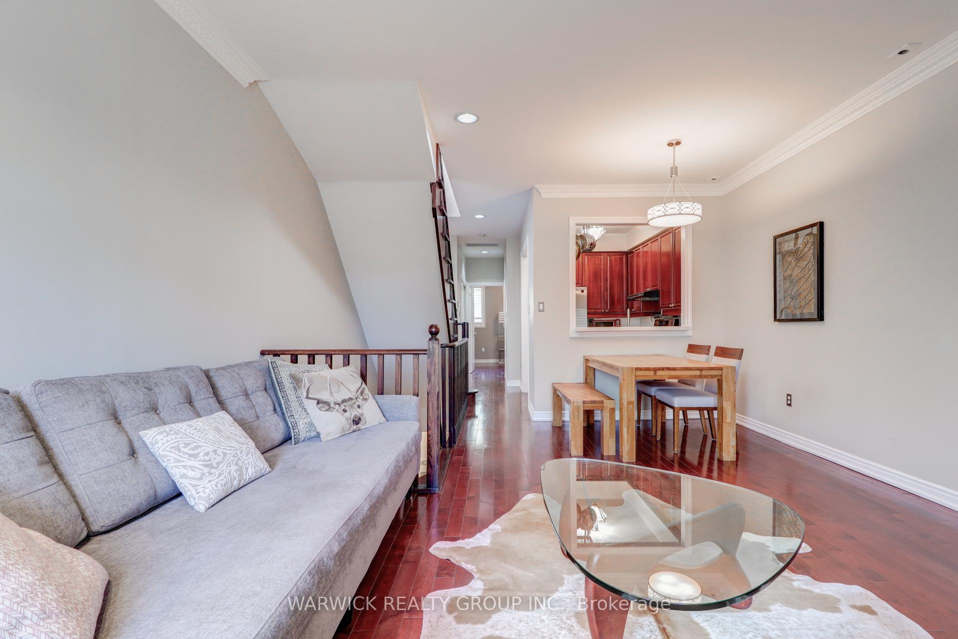 Photo 7 of Unit 10, 645 Davenport Road, Toronto, Casa Loma — HOMEH