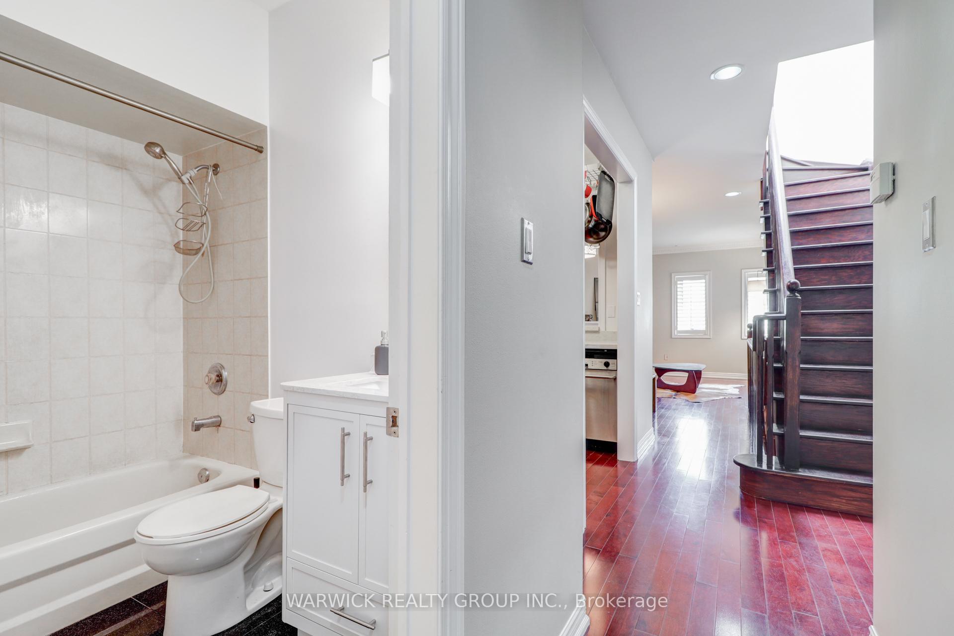 Photo 18 of Unit 10, 645 Davenport Road, Toronto, Casa Loma — HOMEH