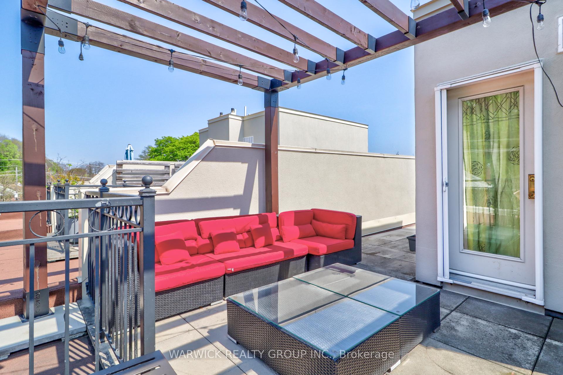 Photo 21 of Unit 10, 645 Davenport Road, Toronto, Casa Loma — HOMEH