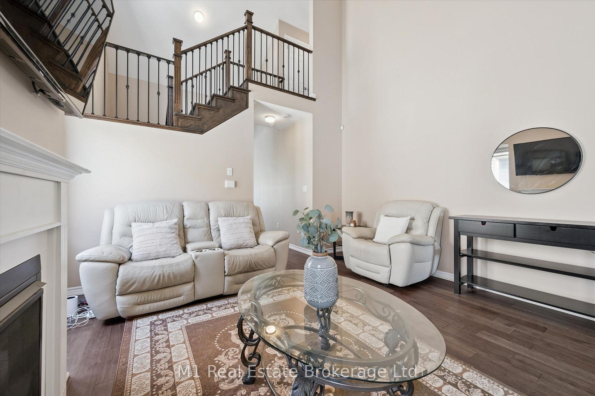 Photo 4 of 135 Farley Road, Centre Wellington, Fergus — HOMEH
