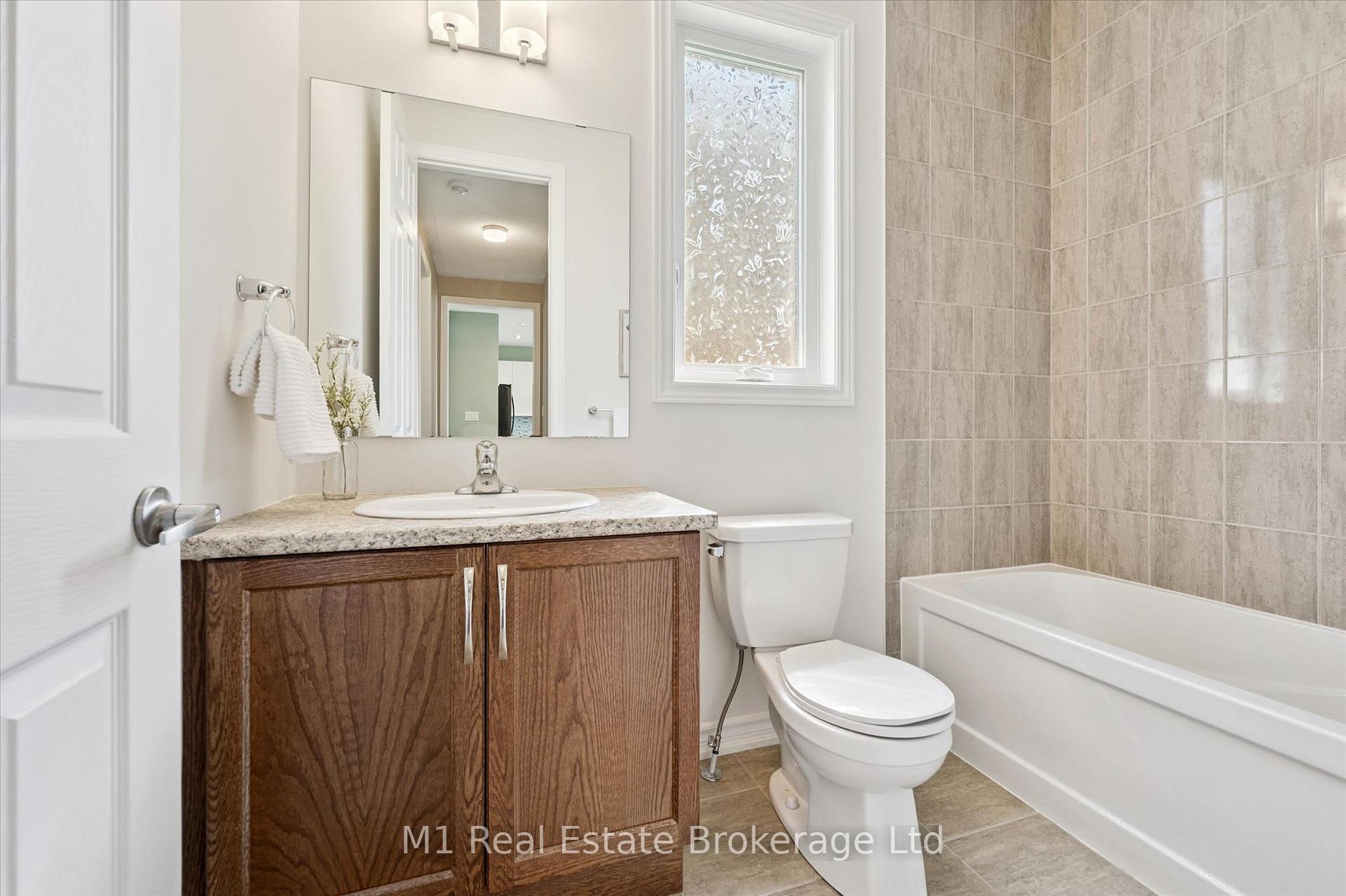 Photo 8 of 135 Farley Road, Centre Wellington, Fergus — HOMEH