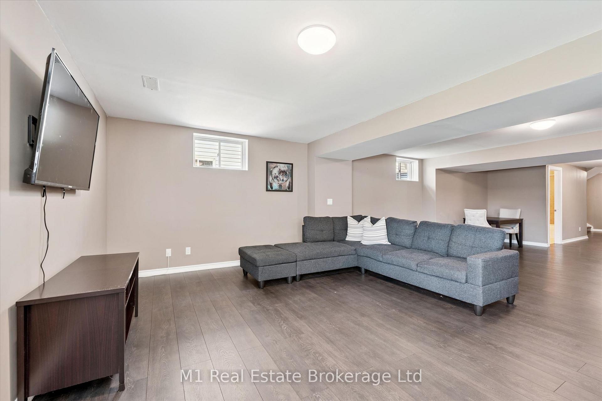 Photo 19 of 135 Farley Road, Centre Wellington, Fergus — HOMEH