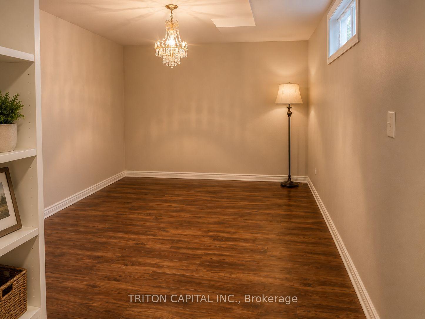 Photo 7 of 164 Jules Avenue, Vaughan, East Woodbridge — HOMEH