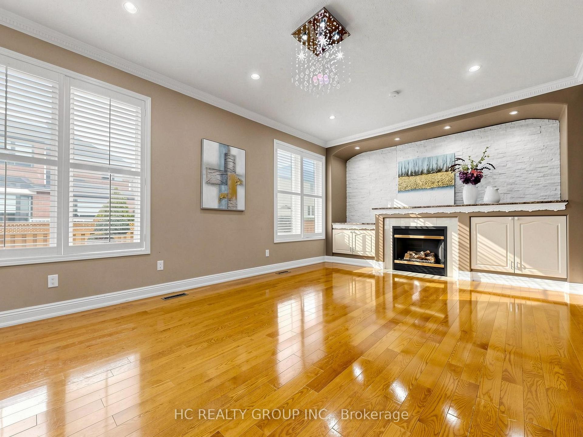 Photo 60 of 18 Saxony Drive, Markham, Berczy — HOMEH