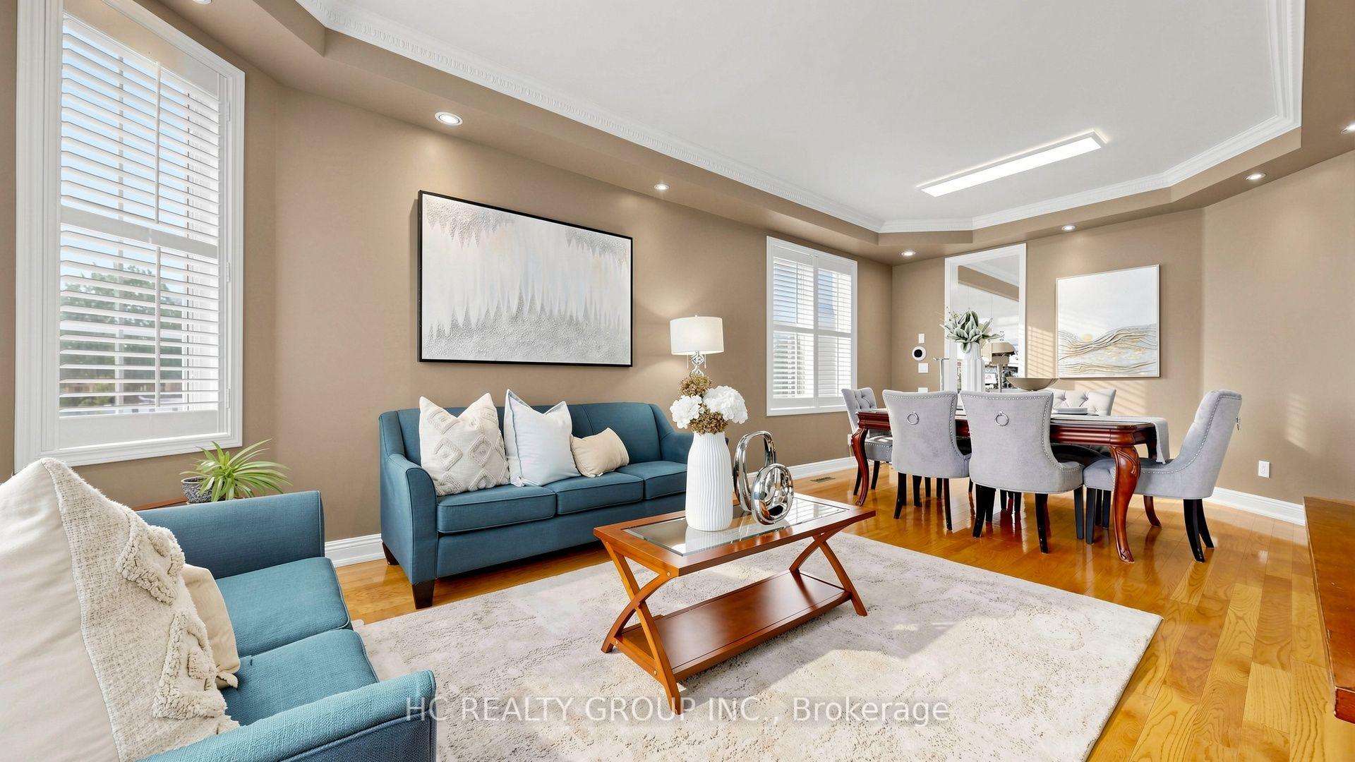 Photo 7 of 18 Saxony Drive, Markham, Berczy — HOMEH