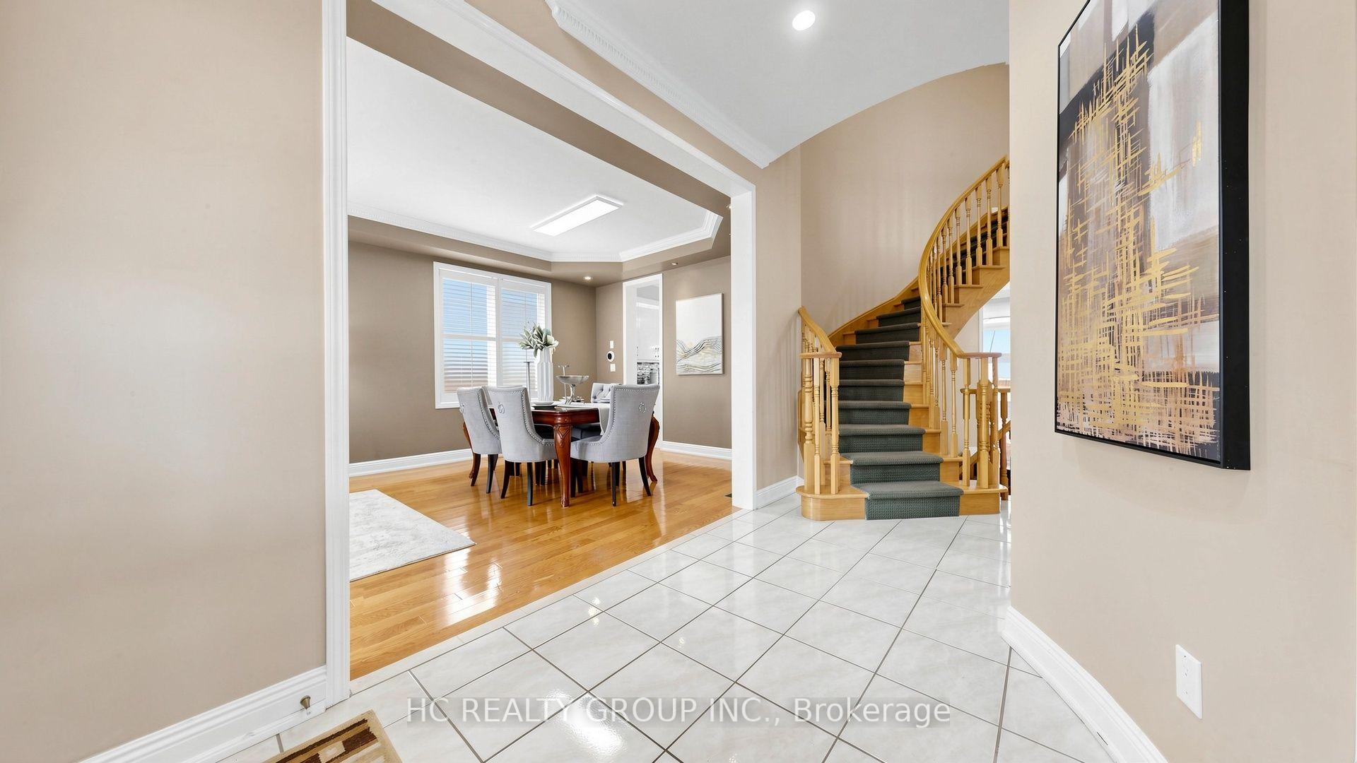 Photo 20 of 18 Saxony Drive, Markham, Berczy — HOMEH