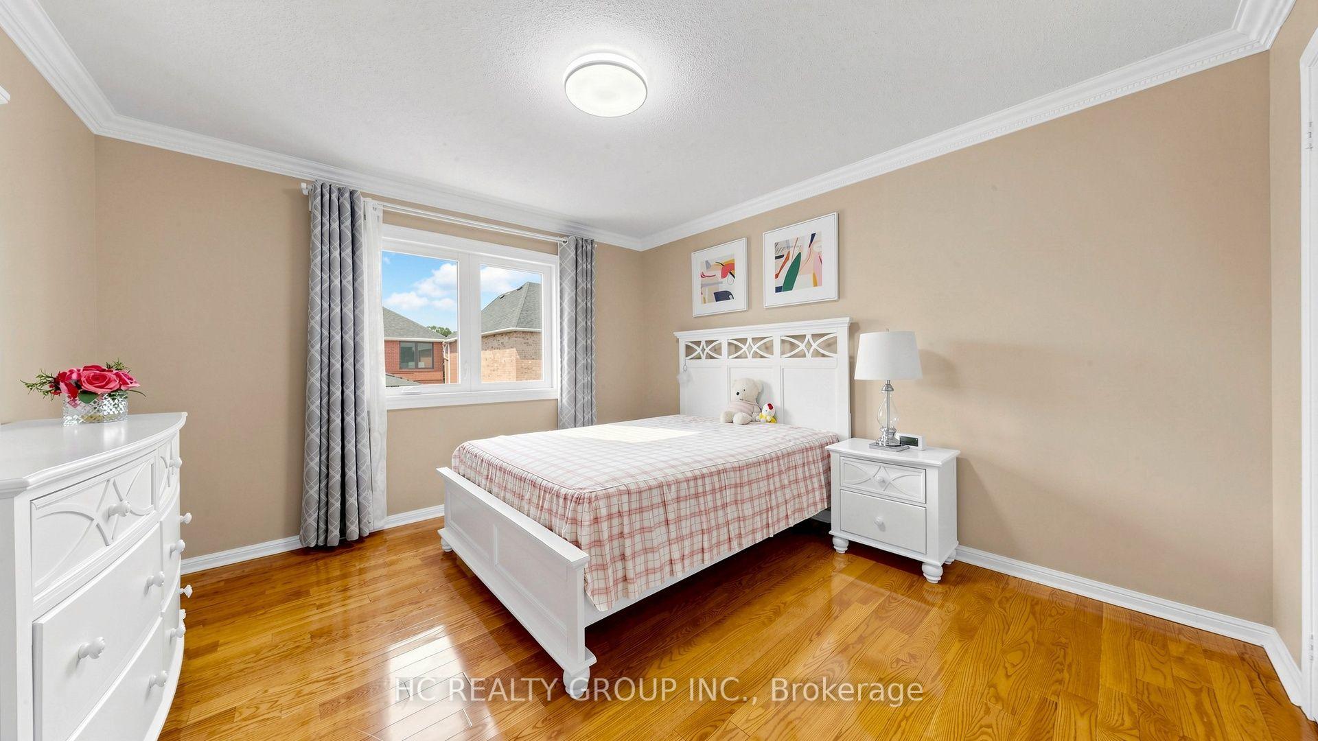 Photo 26 of 18 Saxony Drive, Markham, Berczy — HOMEH