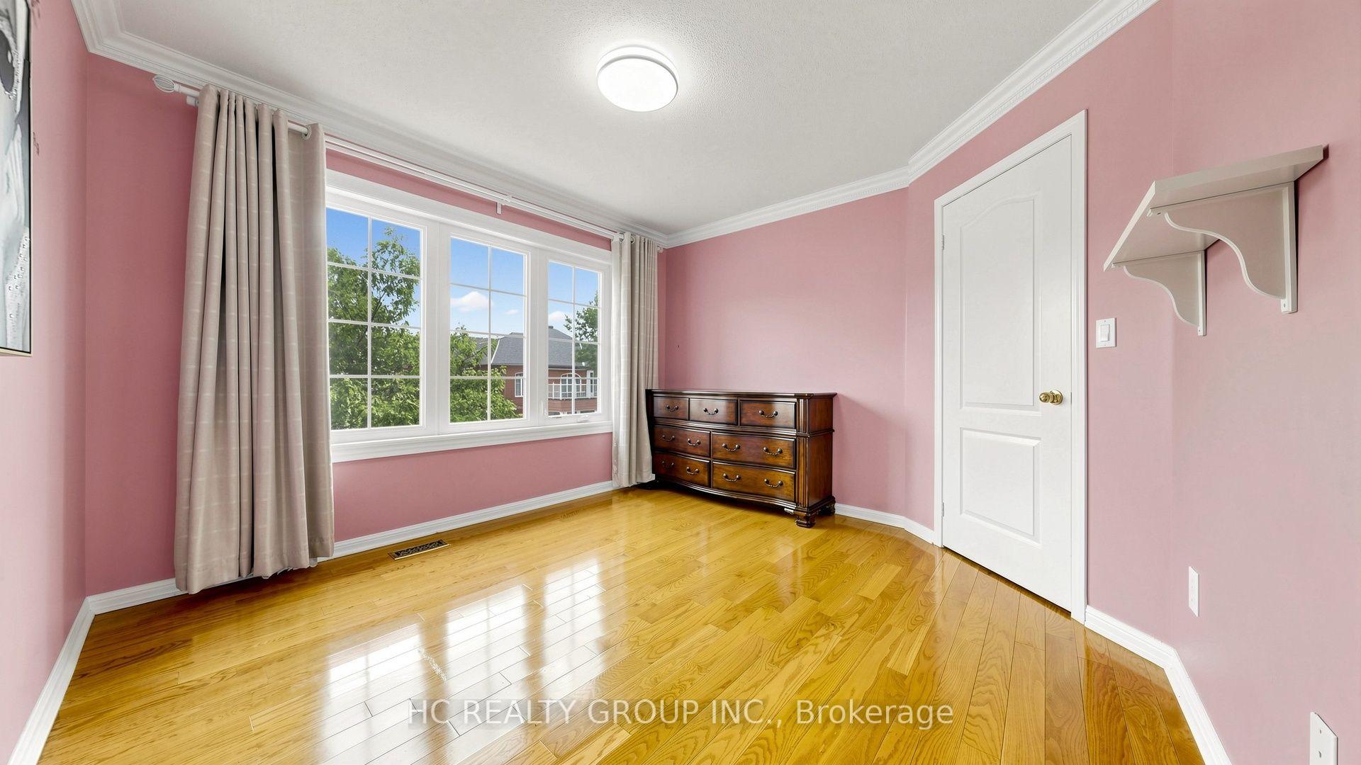 Photo 28 of 18 Saxony Drive, Markham, Berczy — HOMEH