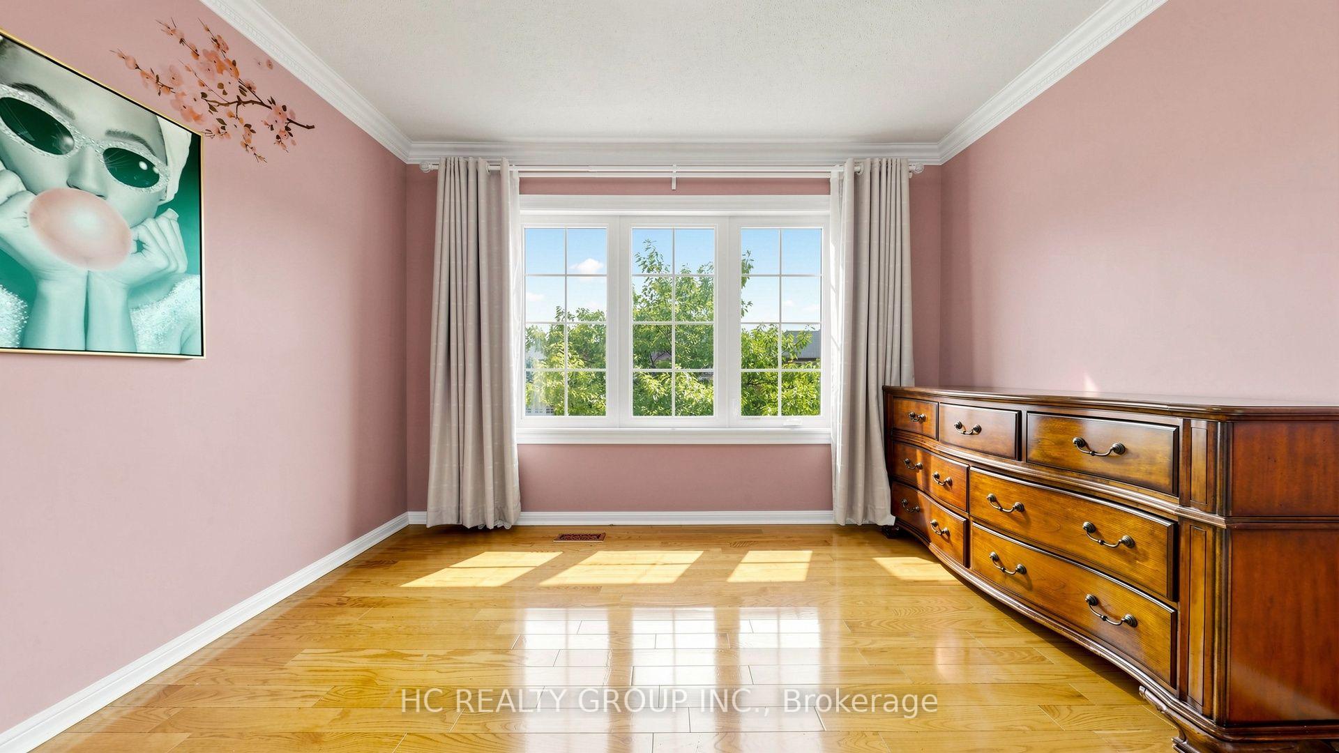 Photo 29 of 18 Saxony Drive, Markham, Berczy — HOMEH