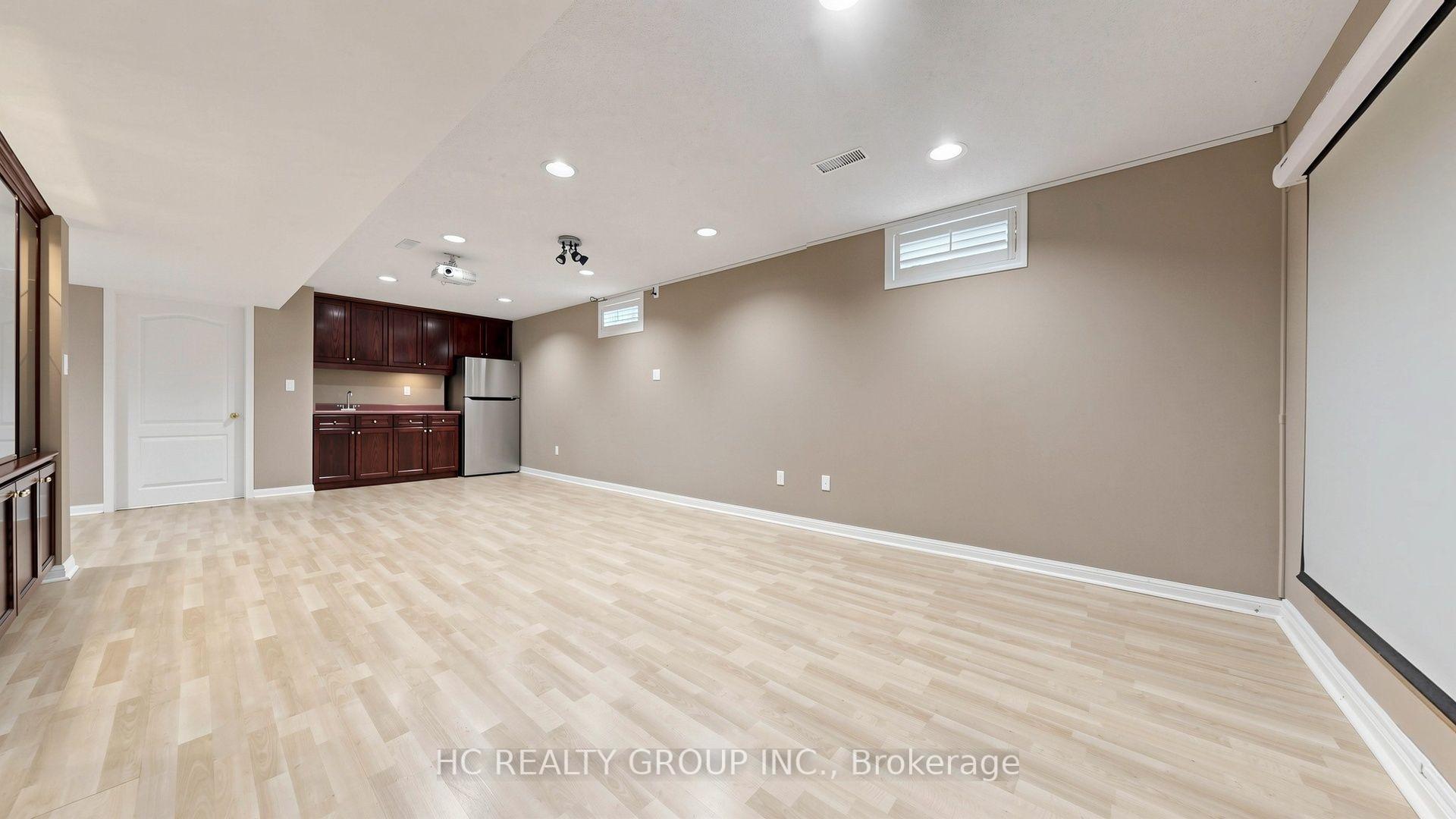 Photo 33 of 18 Saxony Drive, Markham, Berczy — HOMEH